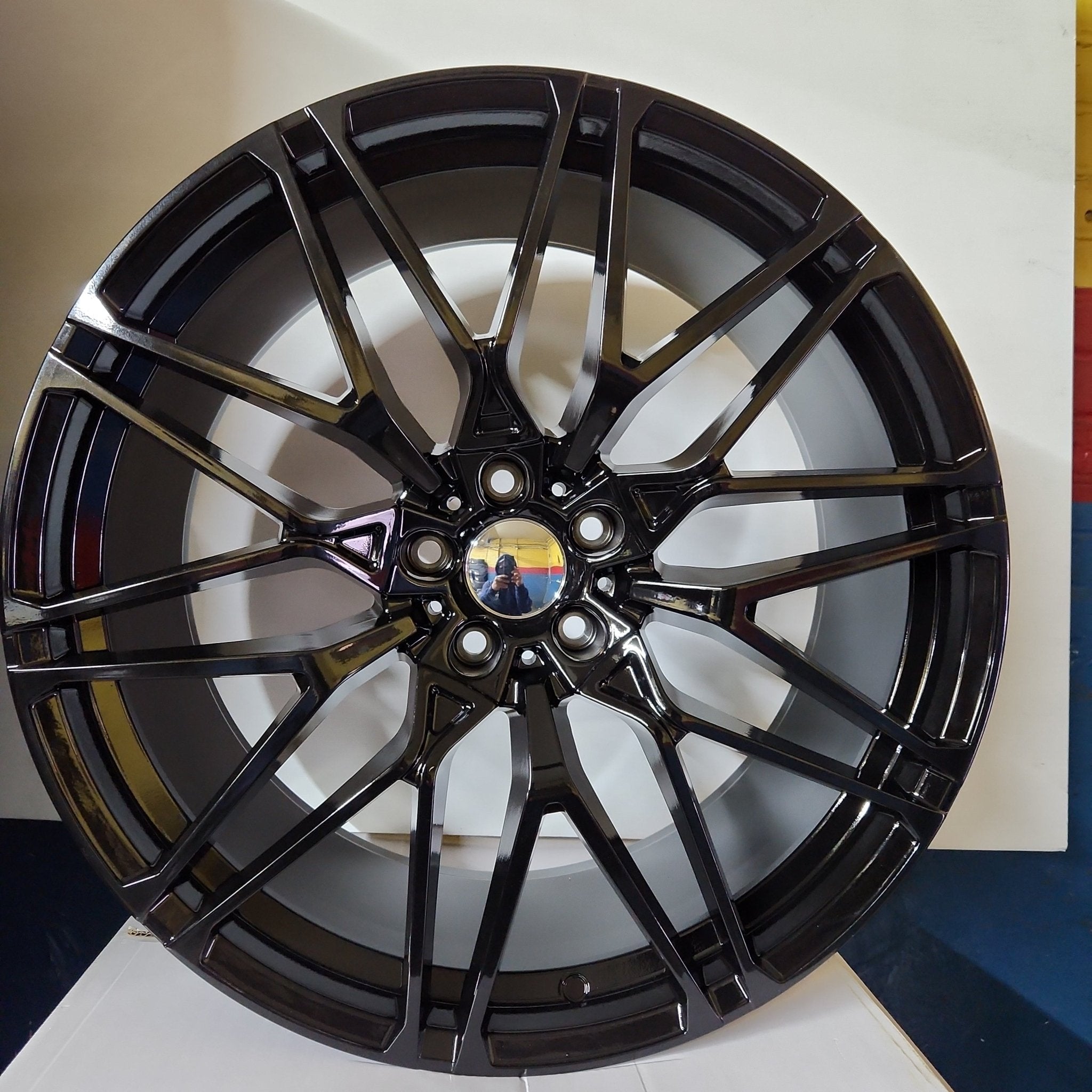 W741 WHEELS 495 22X9.5 5X120 GLOSS BLACK - Gun Hill Tire House (WTW - WHOLESALE TIRES & WHEELS)