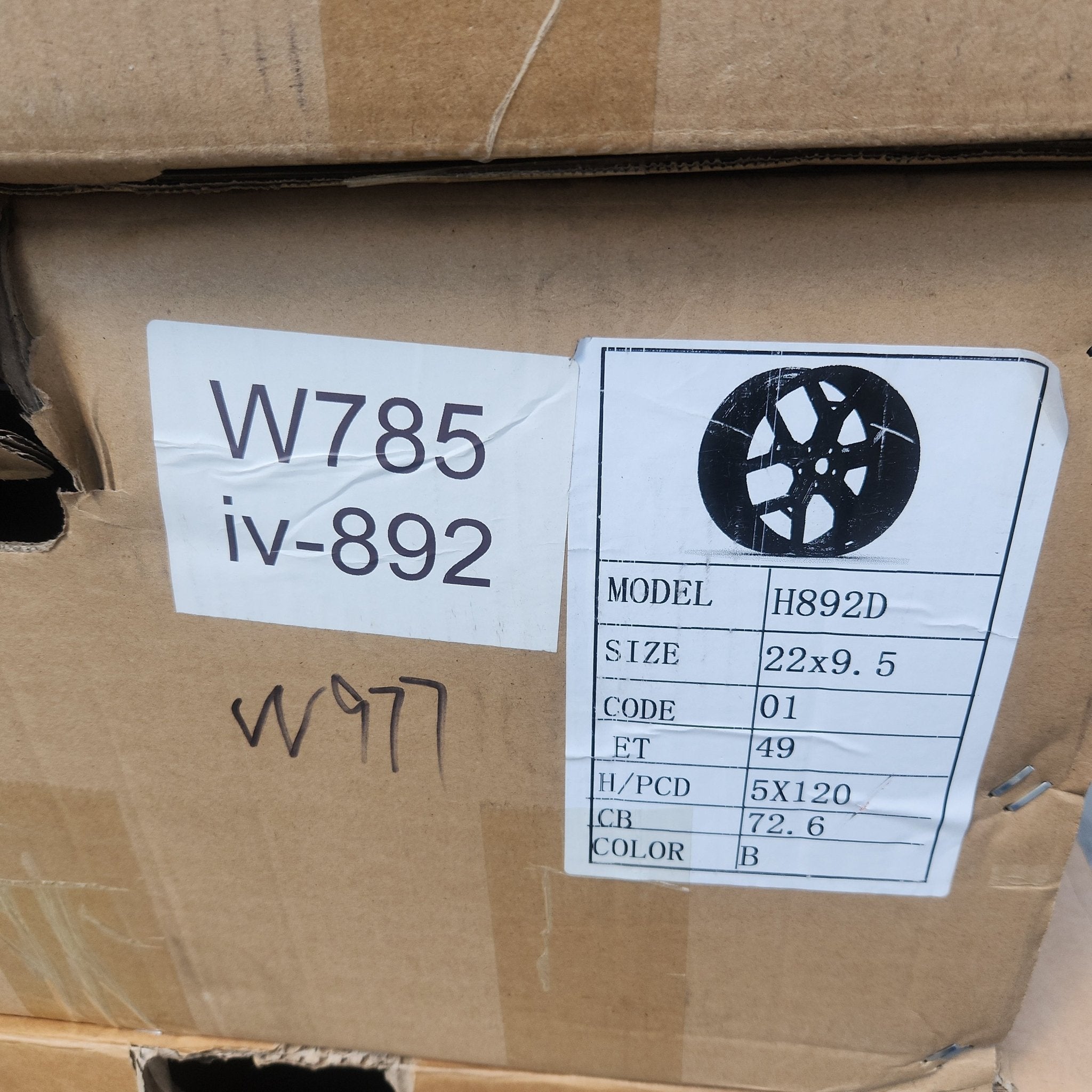 W785 IV - 892 22X9.5 5X120 GLOSS BLACK - Gun Hill Tire House (WTW - WHOLESALE TIRES & WHEELS)