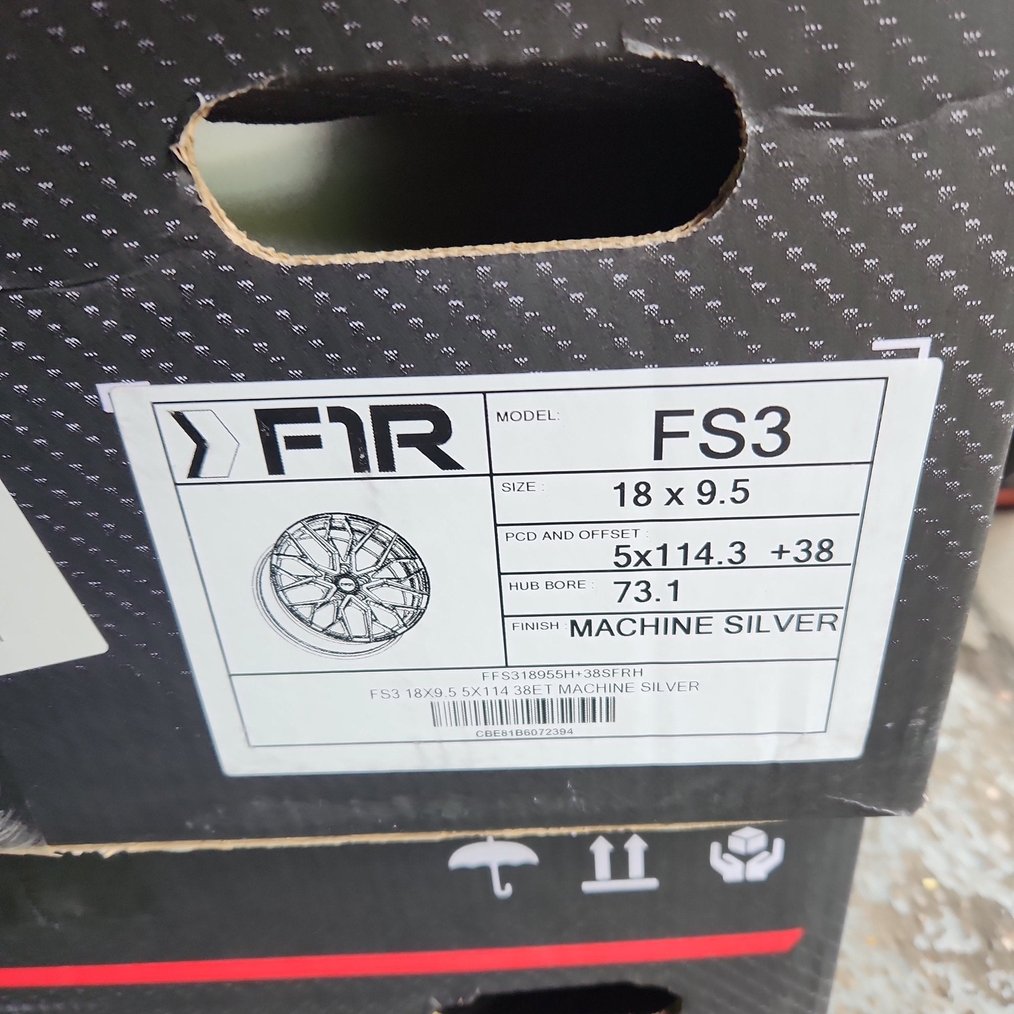 FS3 18X8.5 5X114 MACHINE SILVER - Gun Hill Tire House (WTW - WHOLESALE TIRES & WHEELS)