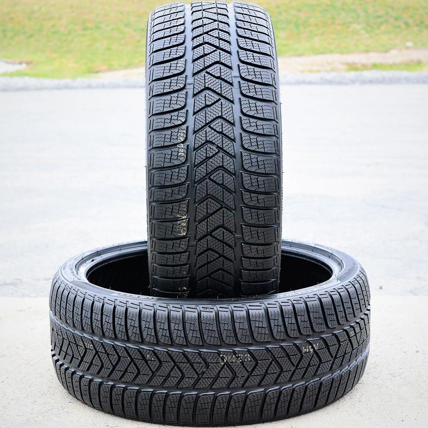 245/45R18 Pirelli Winter Sottozero 3 Winter 100V XL Passenger Tire - Gun Hill Tire House (WTW - WHOLESALE TIRES & WHEELS)