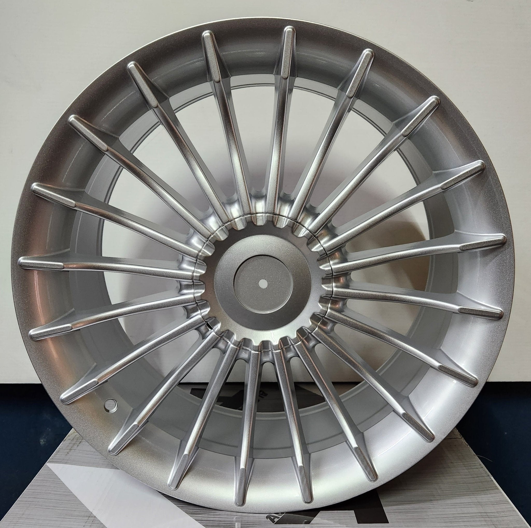 724 19X9.5 5X112 - 5X120 SILVER - Gun Hill Tire House (WTW - WHOLESALE TIRES & WHEELS)