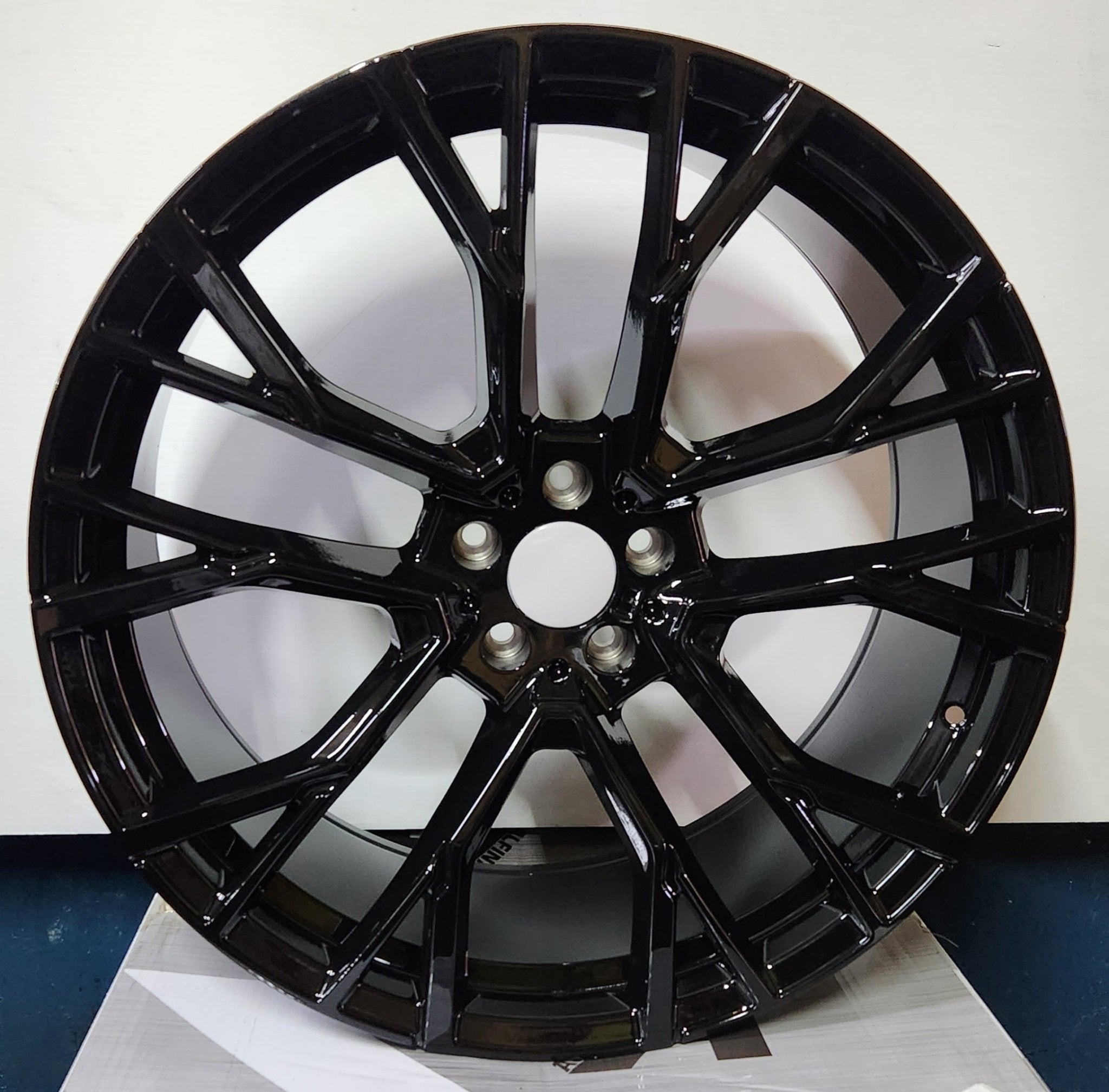 OE - 22368 - 5 809M 829 BH2002 22x10.5 5x112 @PIANO BLACK - Gun Hill Tire House (WTW - WHOLESALE TIRES & WHEELS)