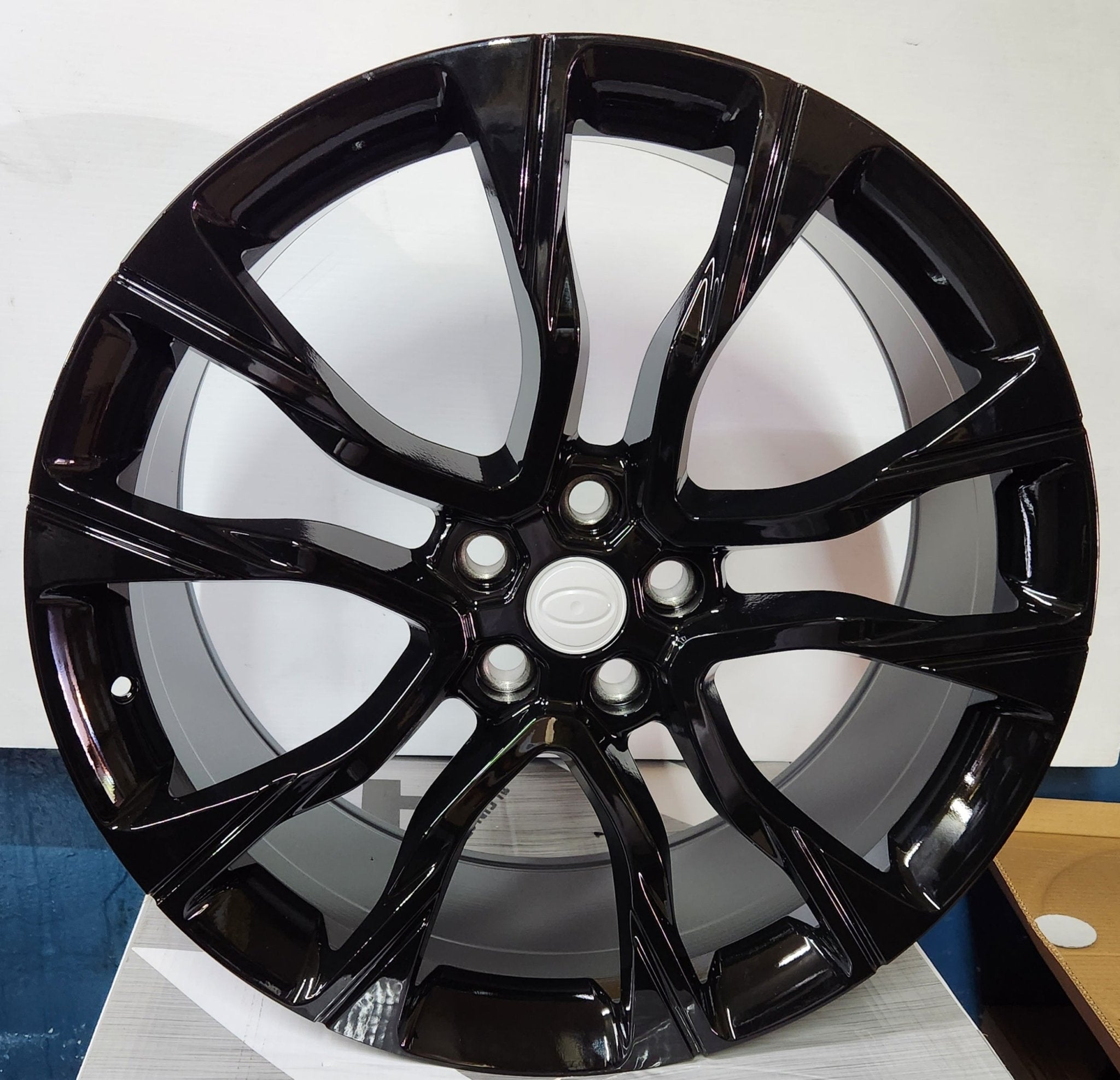 W794 22X9.5 5X120 GLOSS BLACK - Gun Hill Tire House (WTW - WHOLESALE TIRES & WHEELS)
