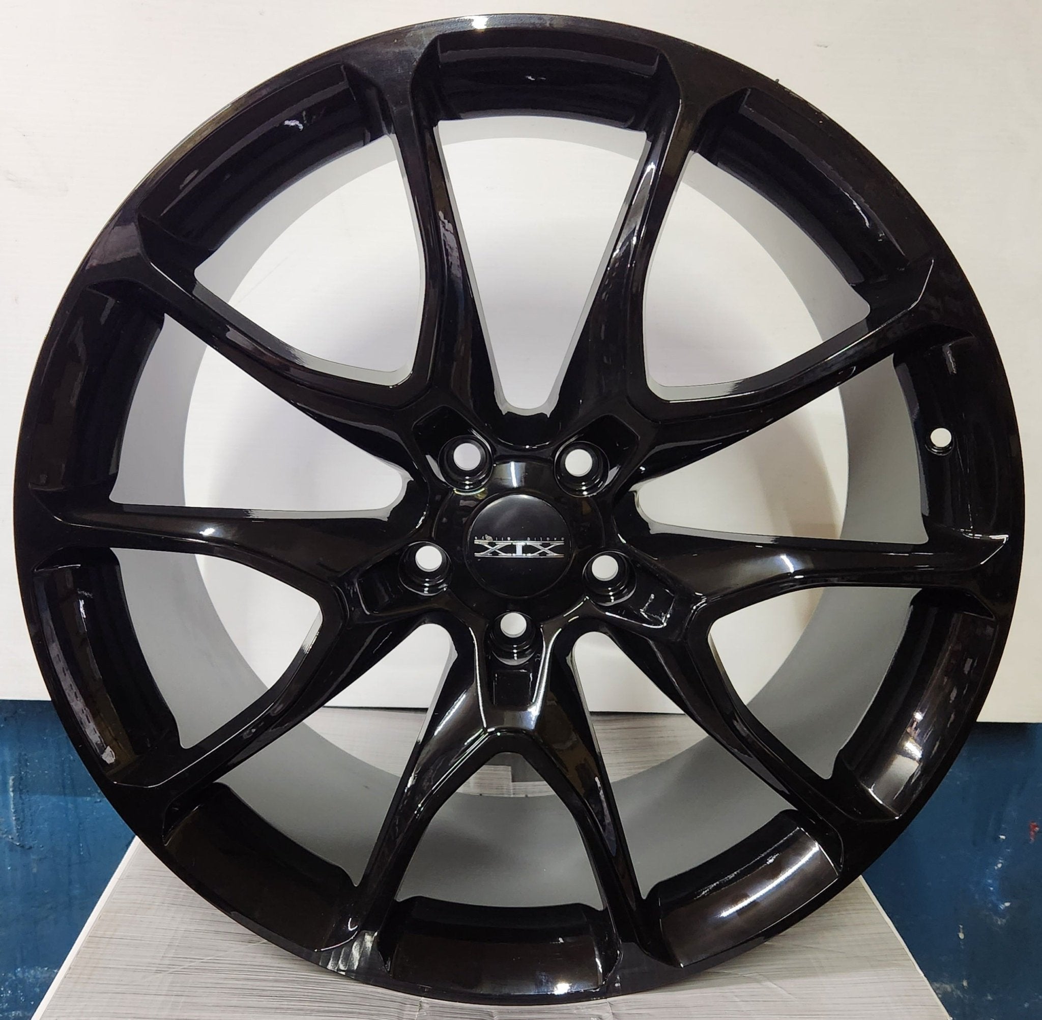 W502 22x10.0 5x127 GLOSS BLACK - Gun Hill Tire House (WTW - WHOLESALE TIRES & WHEELS)