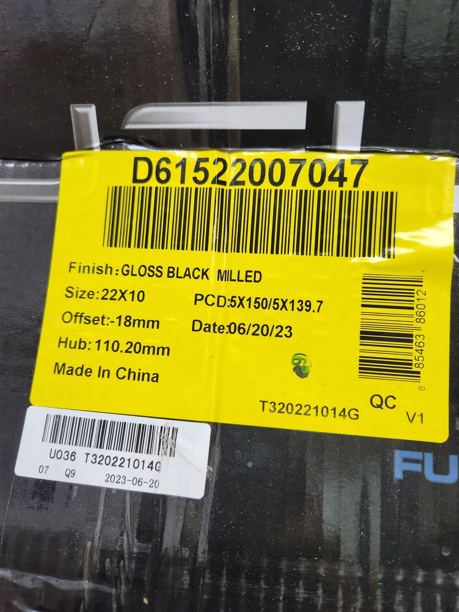 FUEL D615 22X10 5X150 5X139.7 GLOSS BLACK MILLED - Gun Hill Tire House (WTW - WHOLESALE TIRES & WHEELS)