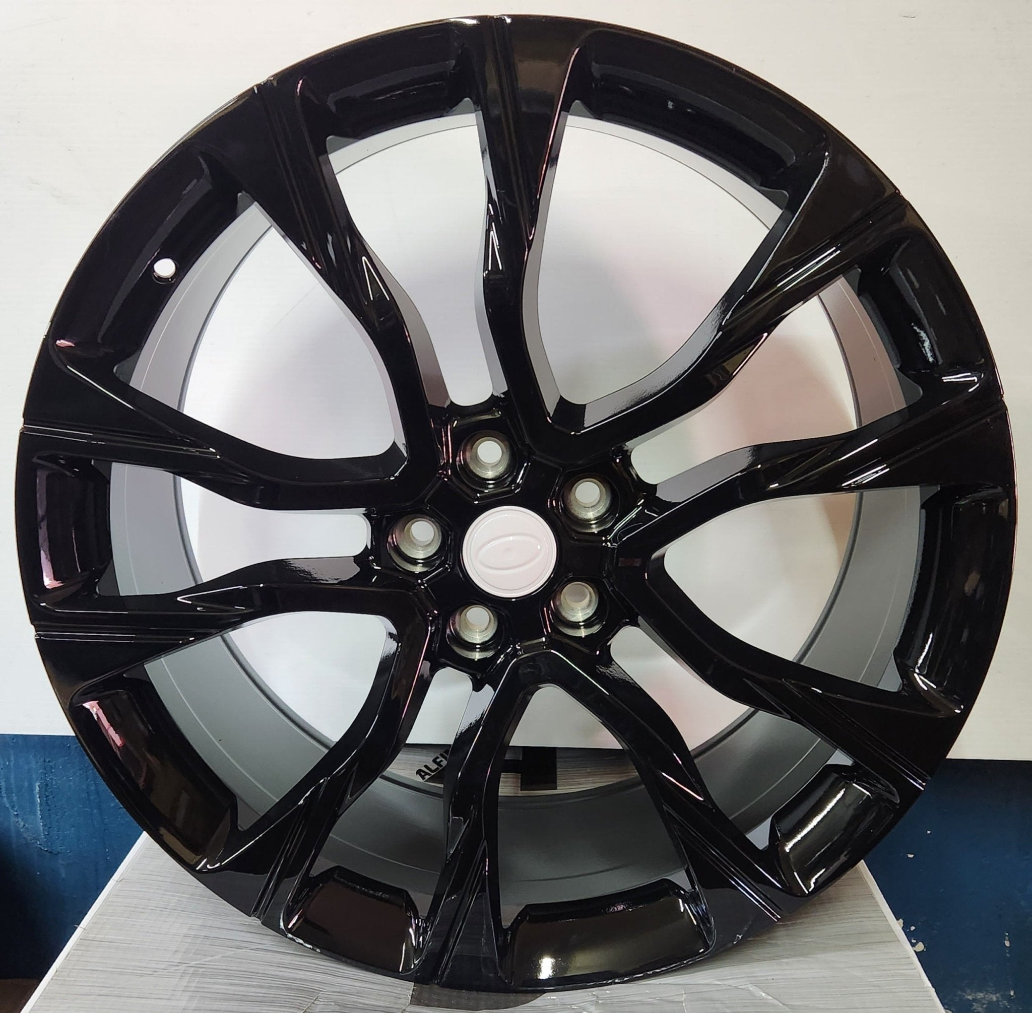 OE - 838 22X9.5 5X120 PIANO BLACK - Gun Hill Tire House (WTW - WHOLESALE TIRES & WHEELS)