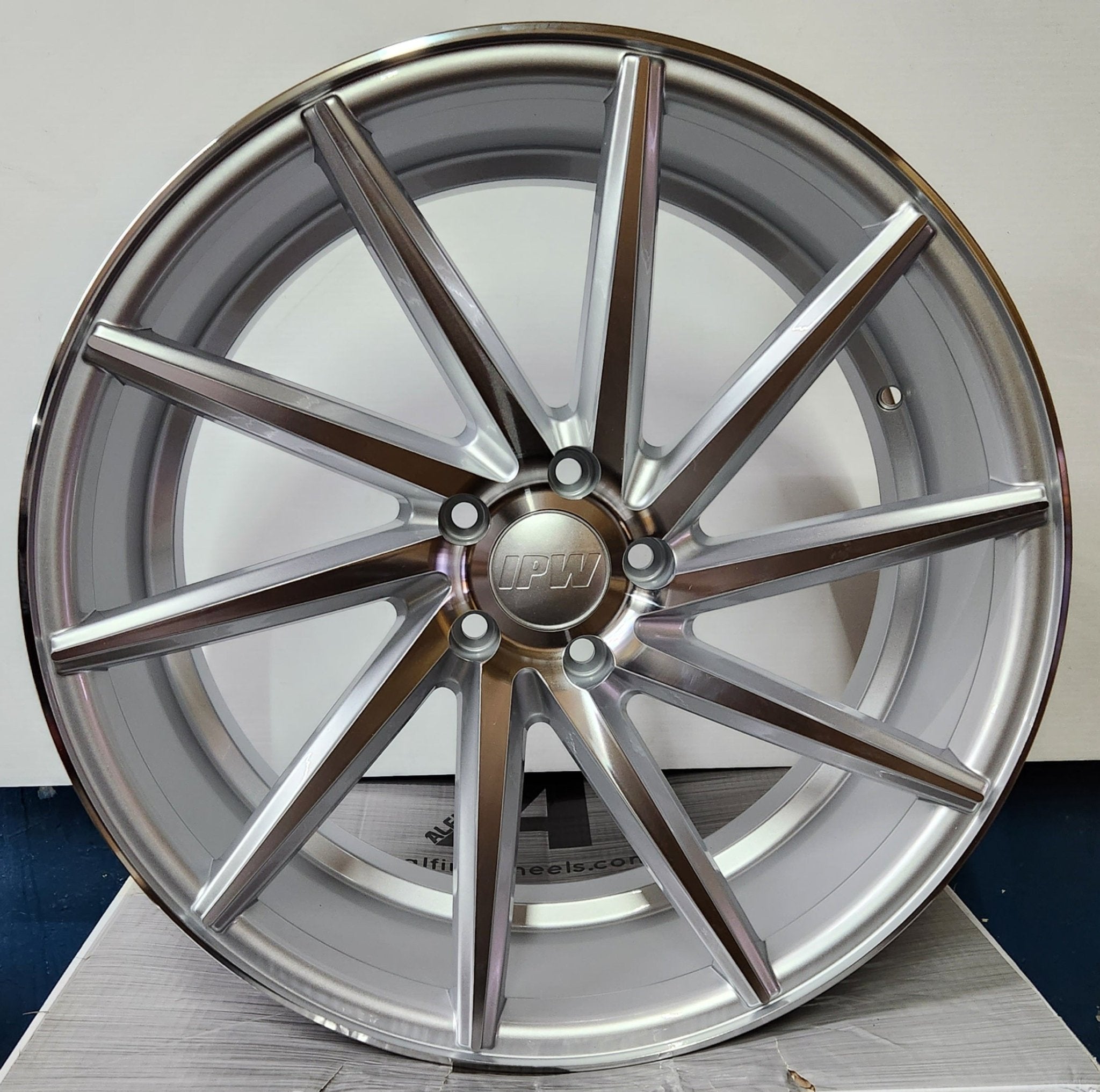 W013 20X8.5 5X112 SILVER - Gun Hill Tire House (WTW - WHOLESALE TIRES & WHEELS)