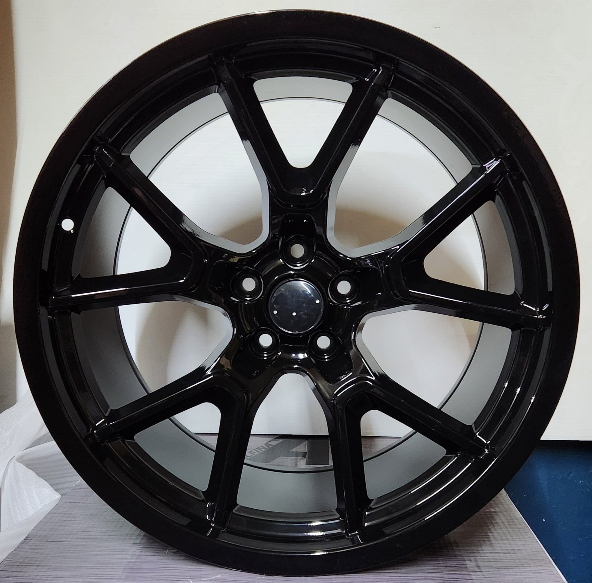 W562 W564 20X10.5 5X115 GLOSS BLACK - Gun Hill Tire House (WTW - WHOLESALE TIRES & WHEELS)