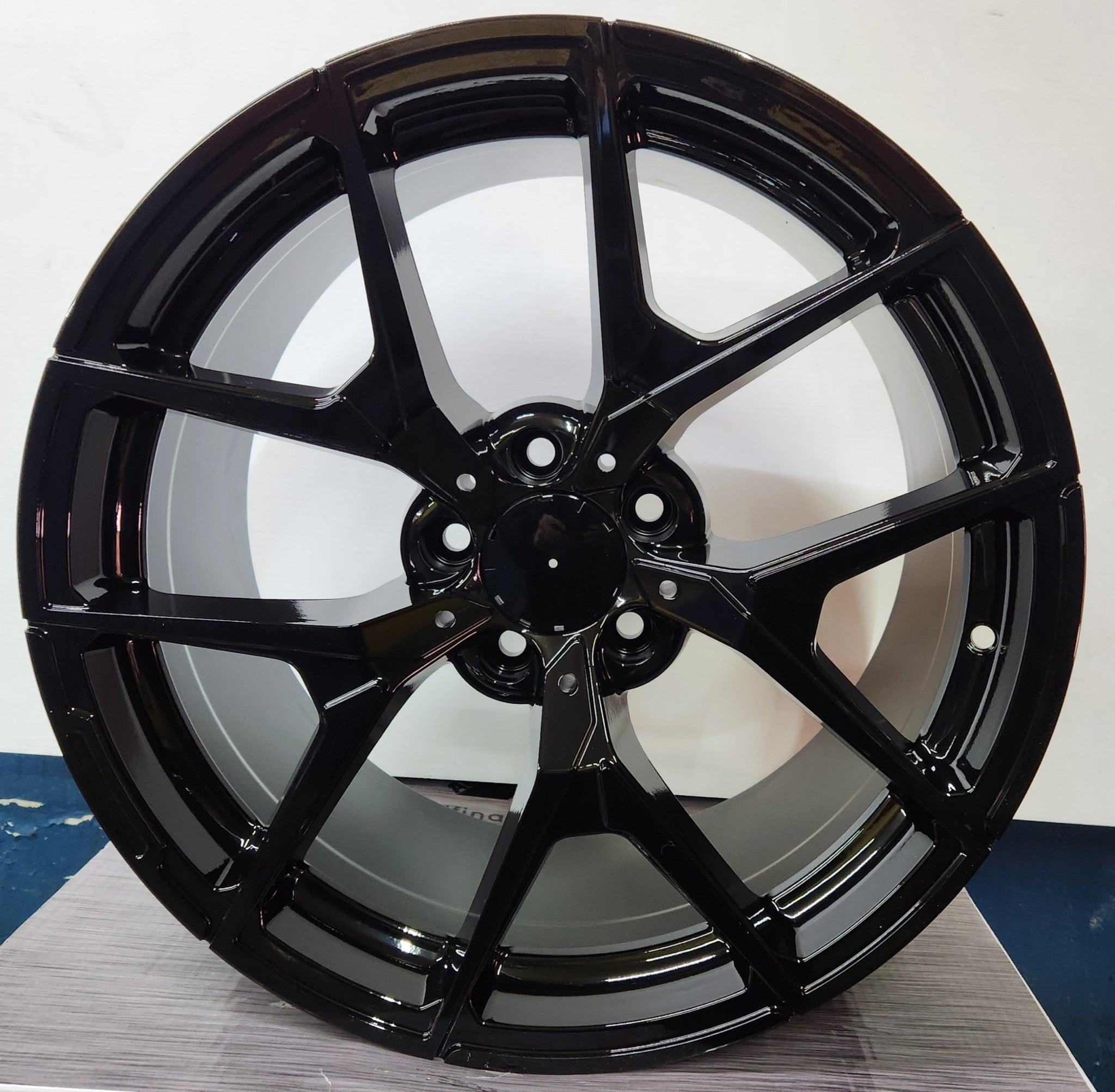 W838 18X8.5 5X112 GLOSS BLACK - Gun Hill Tire House (WTW - WHOLESALE TIRES & WHEELS)