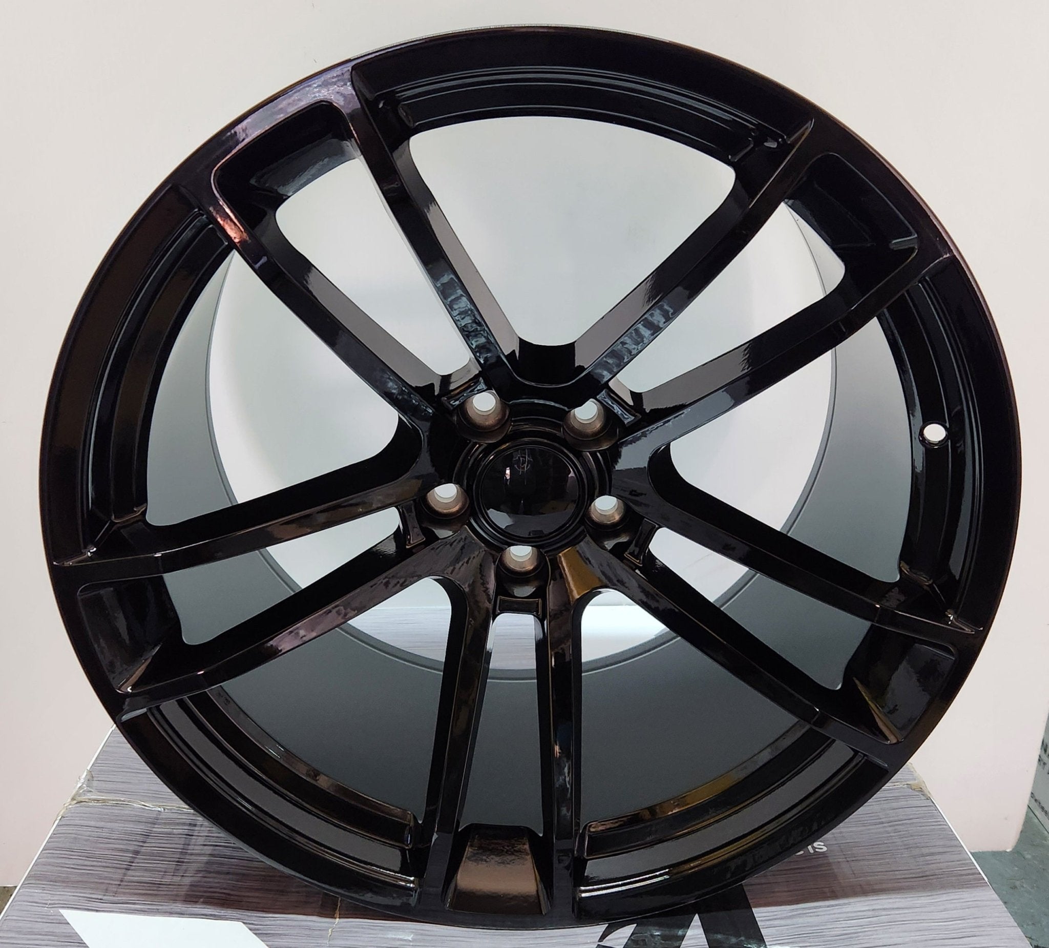 DH009 20x11 5x115 GLOSS BLACK - Gun Hill Tire House (WTW - WHOLESALE TIRES & WHEELS)