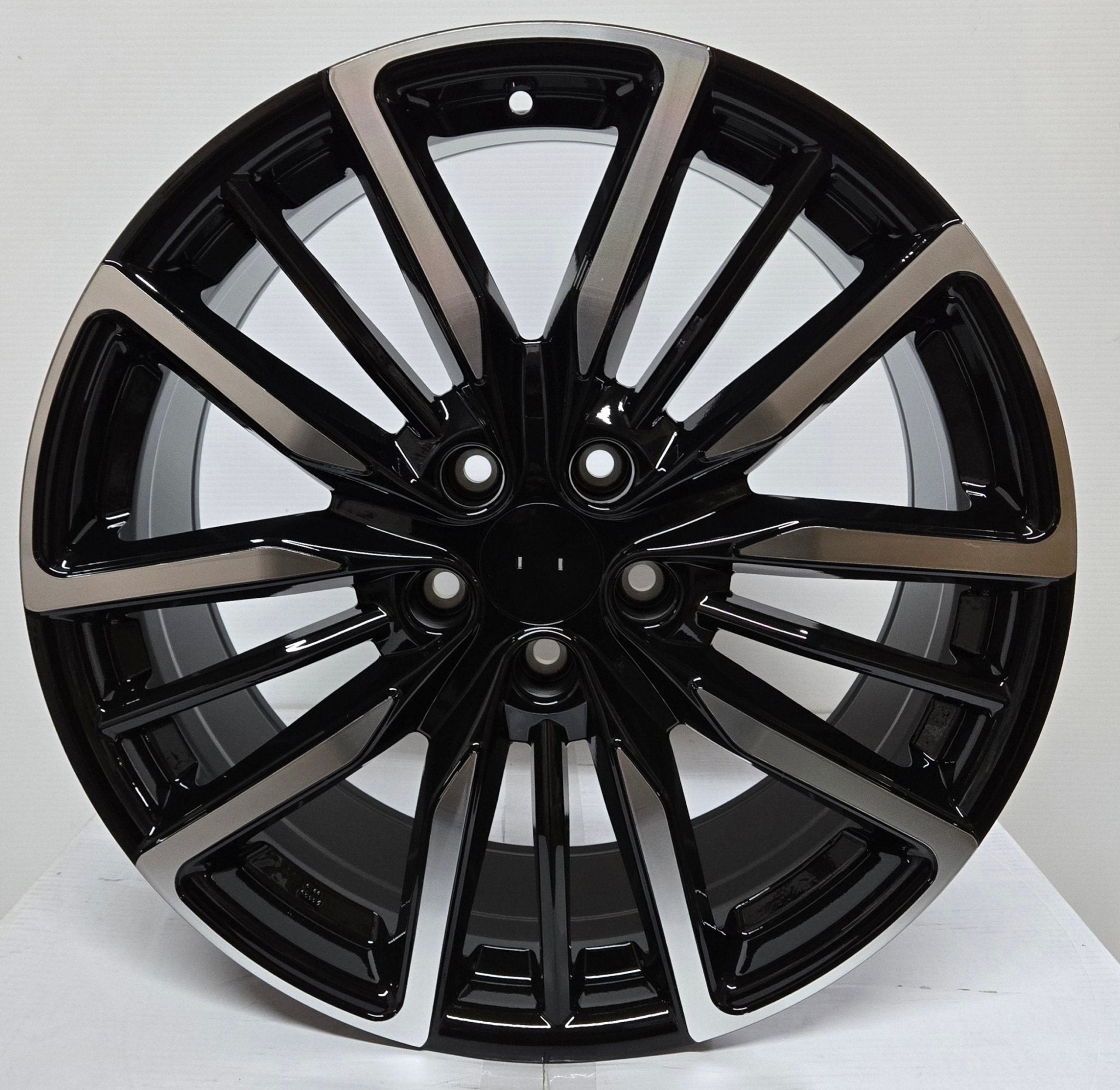 H1000 19x8.5 5x114.3 GLOSS BLACK MACHINE FACE - Gun Hill Tire House (WTW - WHOLESALE TIRES & WHEELS)