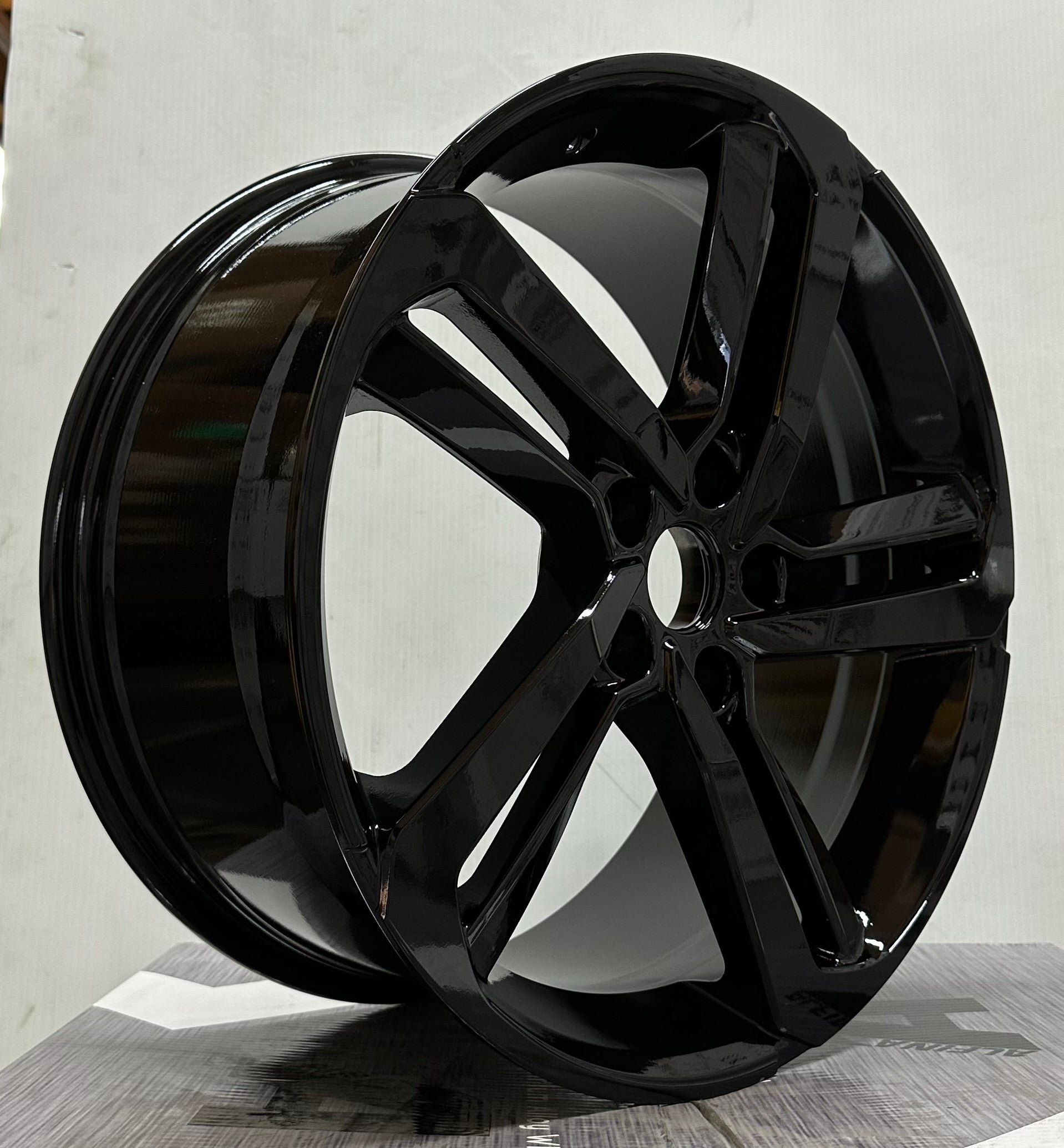 OE04 S 19x8.5 5x114.3 GLOSS BLACK +50mm 73,1mm - Gun Hill Tire House (WTW - WHOLESALE TIRES & WHEELS)