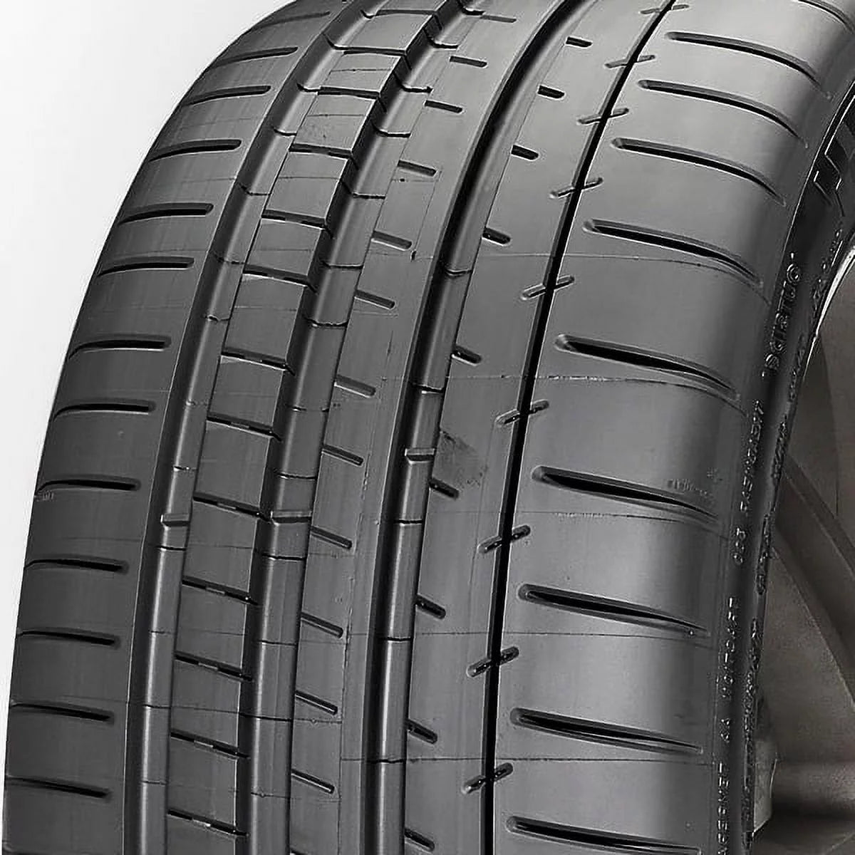 305/30ZR20 Michelin Pilot Super Sport (103Y) XL Tire - Gun Hill Tire House (WTW - WHOLESALE TIRES & WHEELS)