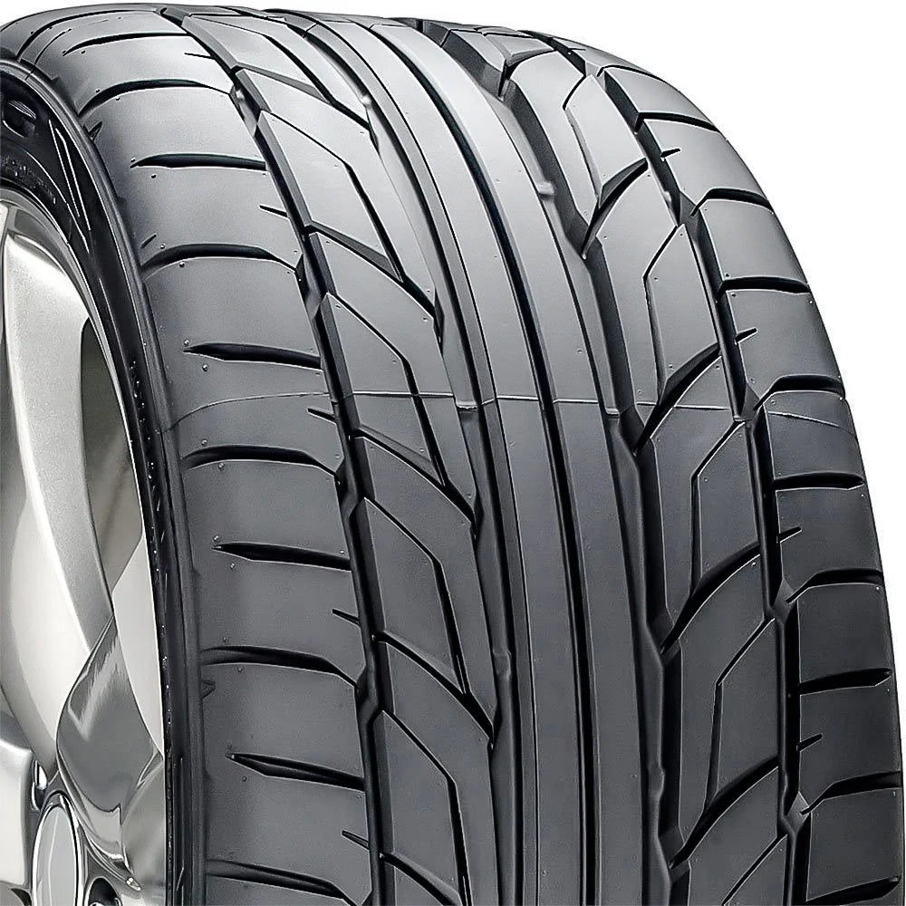 245/45ZR18 Nitto NT555 G2 UHP 100W XL Passenger Tire - Gun Hill Tire House (WTW - WHOLESALE TIRES & WHEELS)