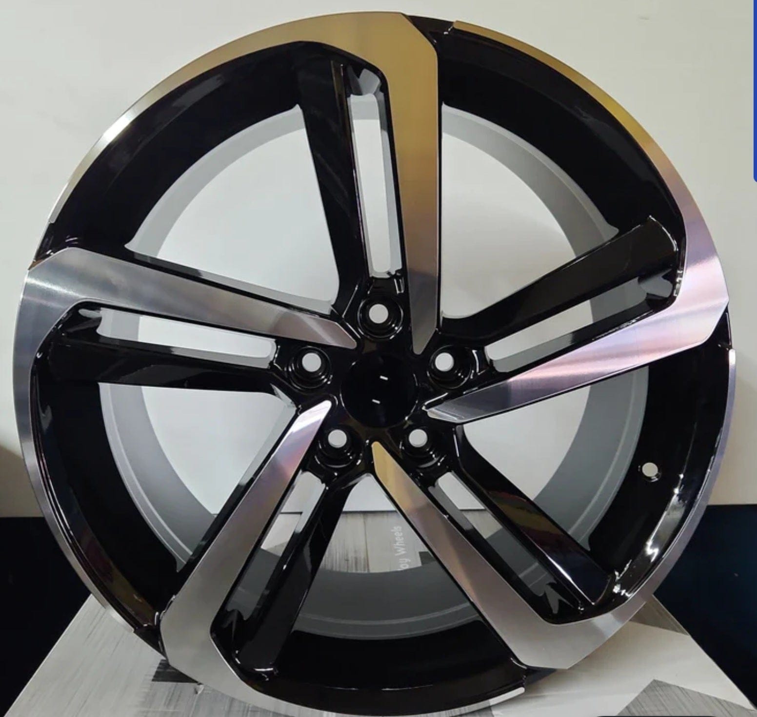 H839F 19x8.5 5x114.3 GLOSS BLACK MACHINE FACE - Gun Hill Tire House (WTW - WHOLESALE TIRES & WHEELS)