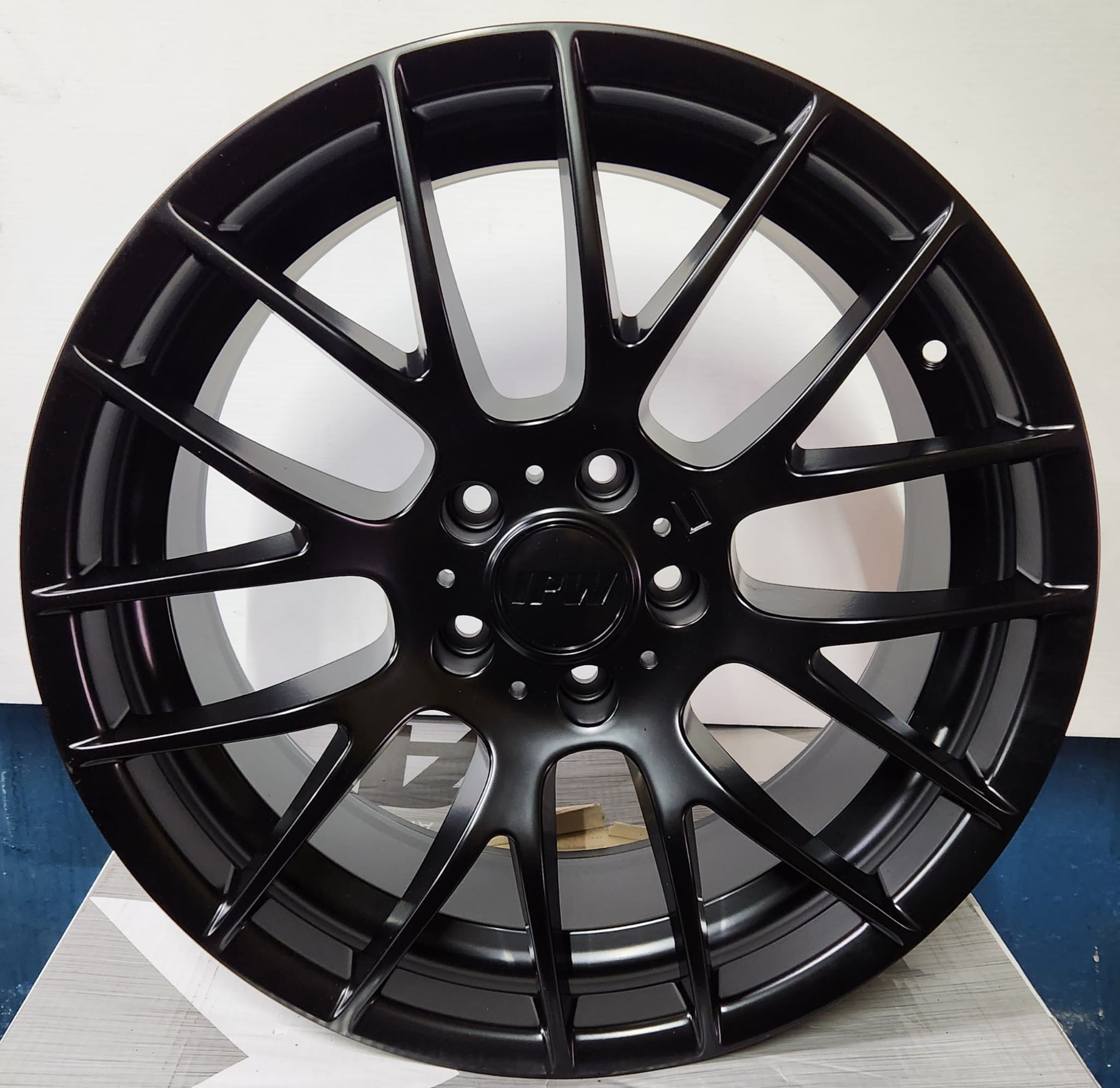 W725 18X8.0 5X120 SB - Gun Hill Tire House (WTW - WHOLESALE TIRES & WHEELS)
