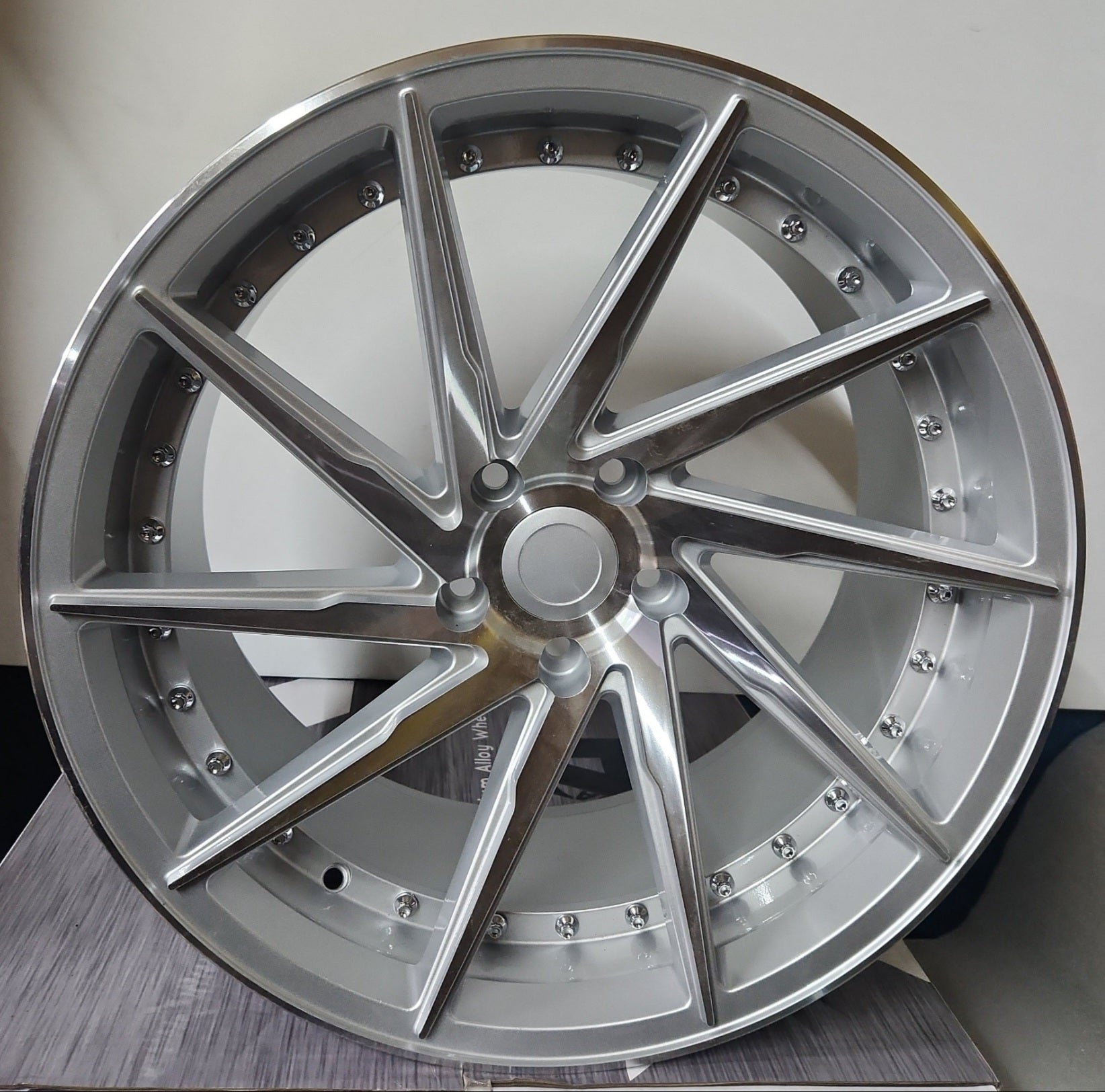 W511 19x9.5 5x114.3 SILVER MACHINED FACE - Gun Hill Tire House (WTW - WHOLESALE TIRES & WHEELS)