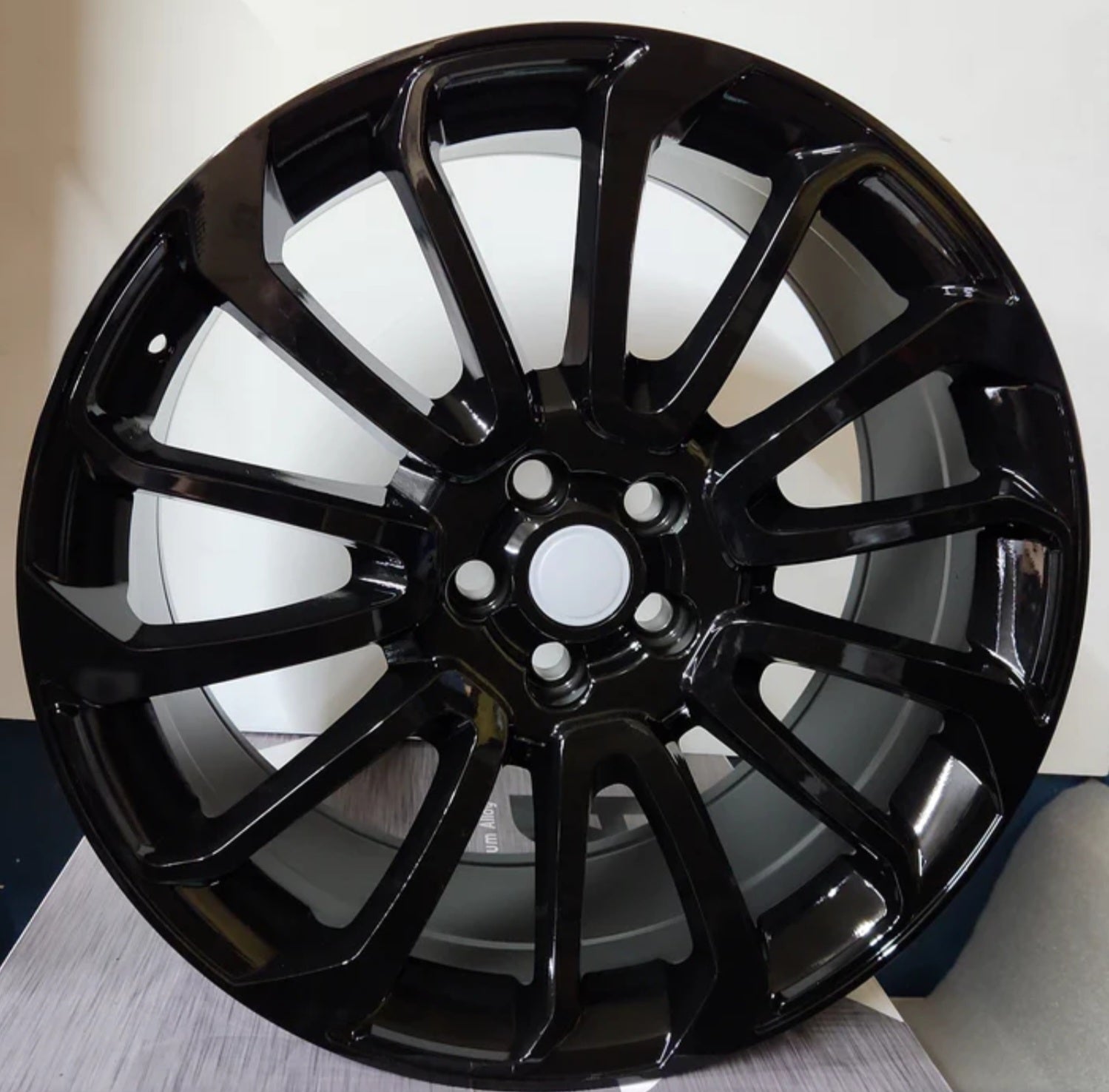 W795 22X9.5 5X120 GLOSS BLACK - Gun Hill Tire House (WTW - WHOLESALE TIRES & WHEELS)