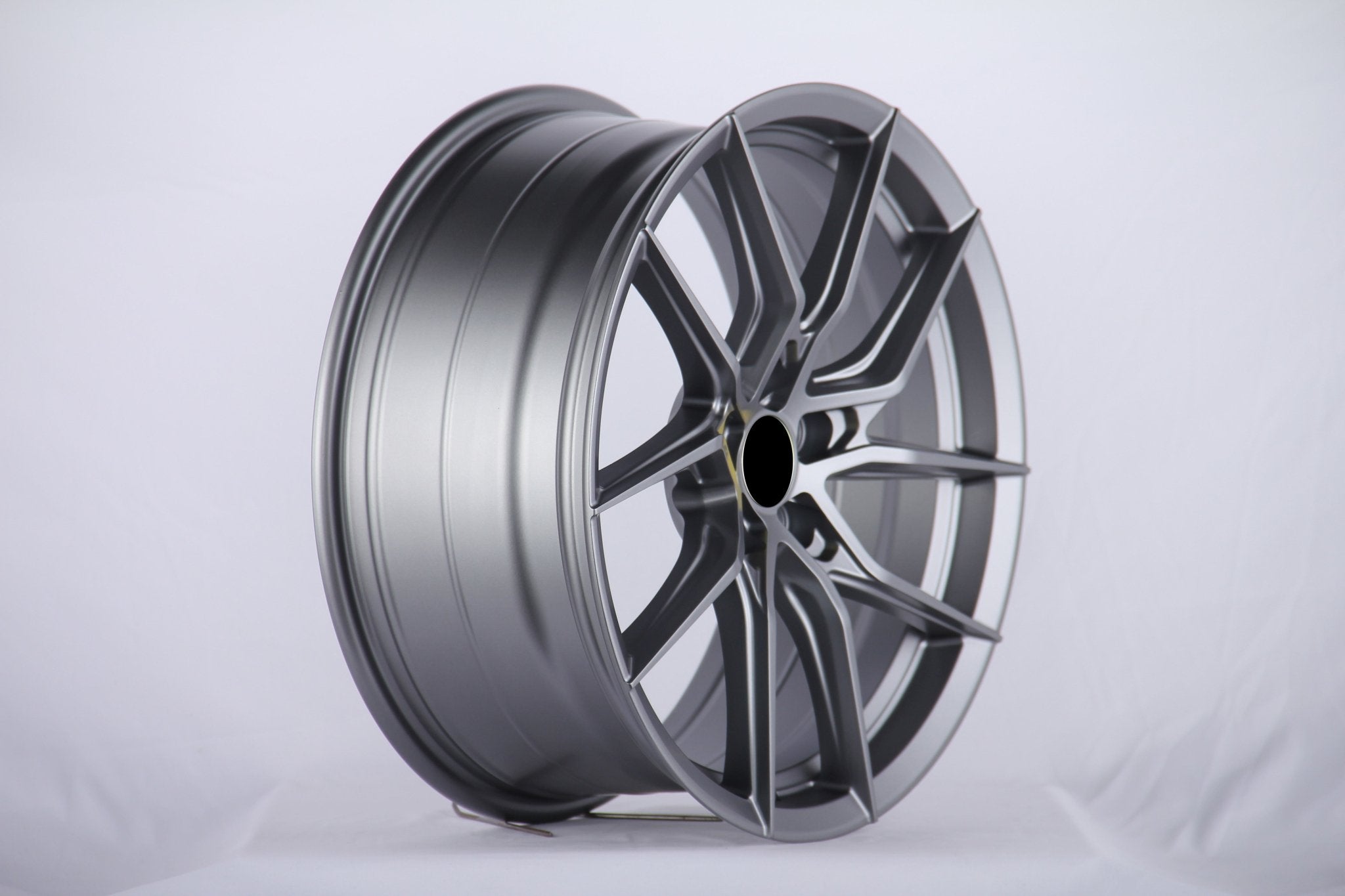 W007 VS1057 Satin Gunmetal 18x8.0 ET35 5x114.3 CB73.1 - Gun Hill Tire House (WTW - WHOLESALE TIRES & WHEELS)