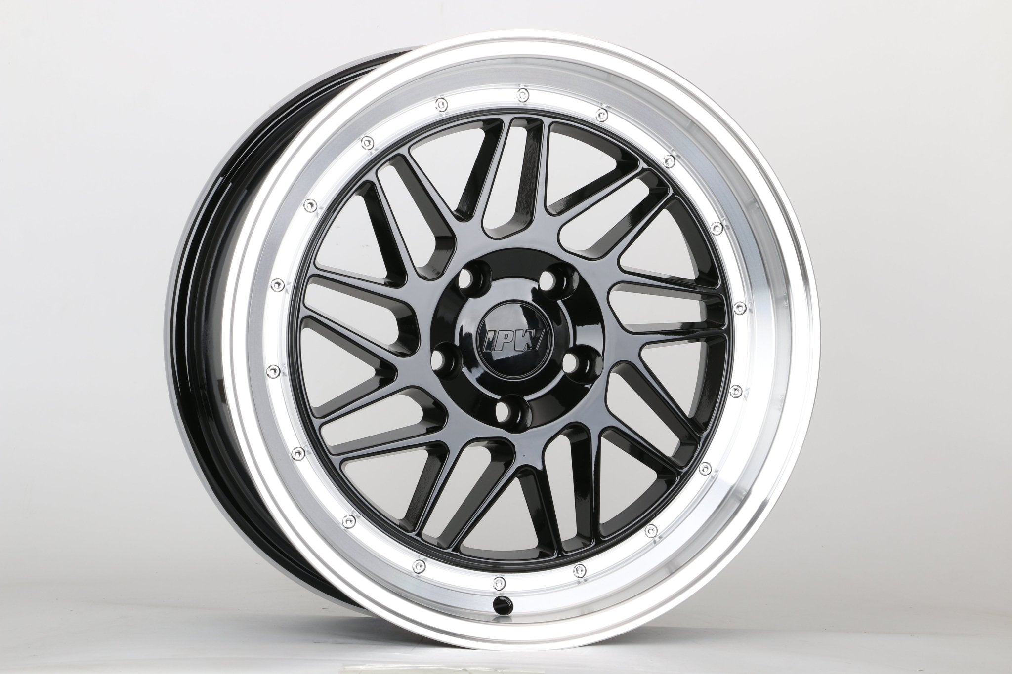 W010 1701 Black Machined Lip 17x8.0 ET35 5x114.3 CB73.1 C030IPW - B - Gun Hill Tire House (WTW - WHOLESALE TIRES & WHEELS)