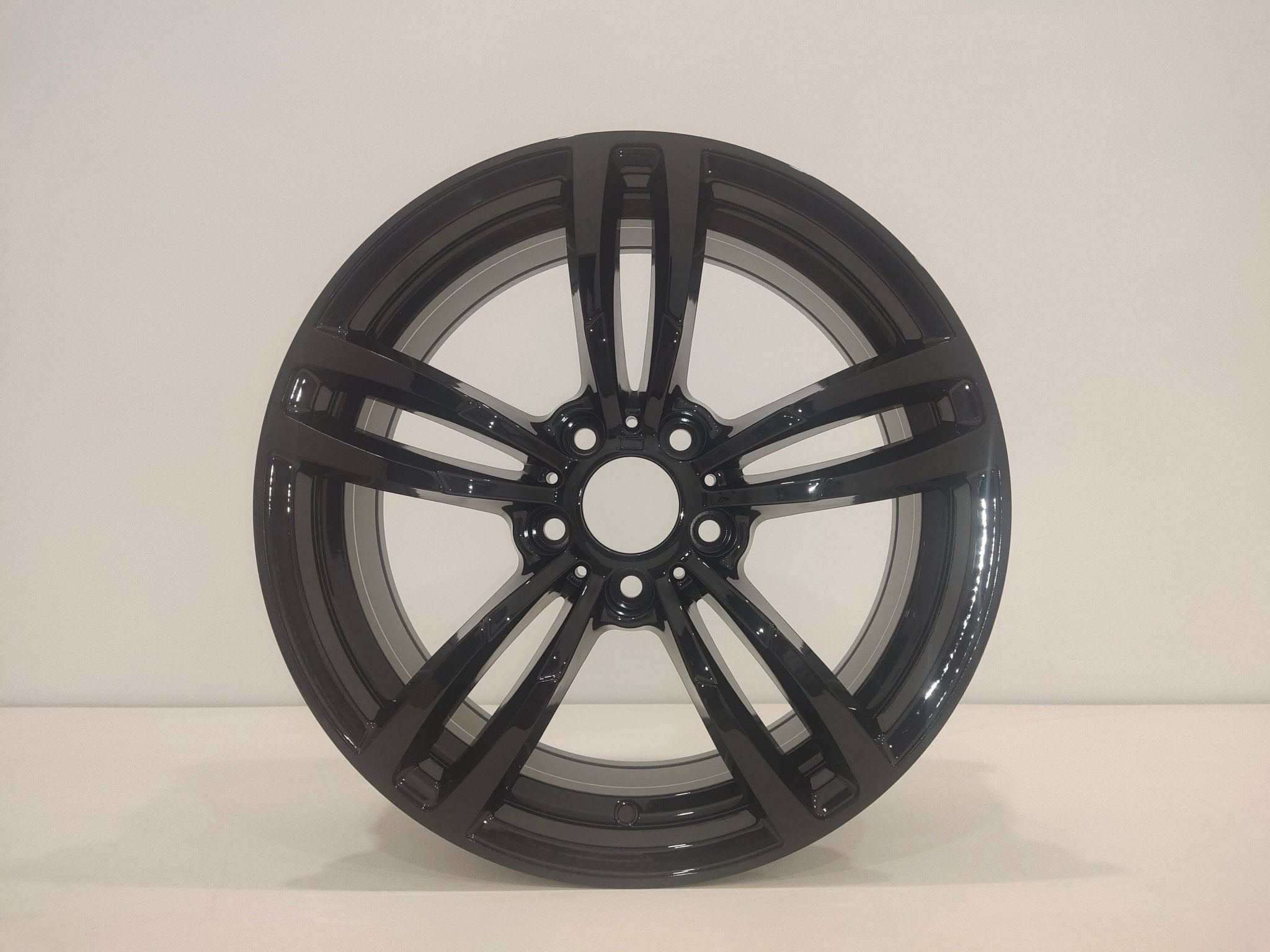 W1121 Gloss Black 19x9.5 ET35 5x120 CB72.56 - Gun Hill Tire House (WTW - WHOLESALE TIRES & WHEELS)