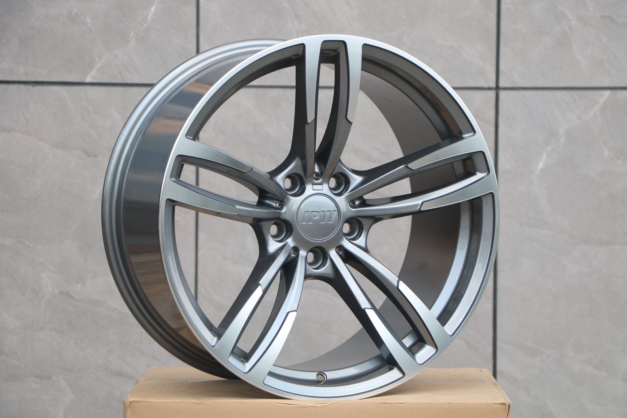 W1121 Gunmetal Machined Face 19x9.5 ET35 5x120 CB72.56 - Gun Hill Tire House (WTW - WHOLESALE TIRES & WHEELS)