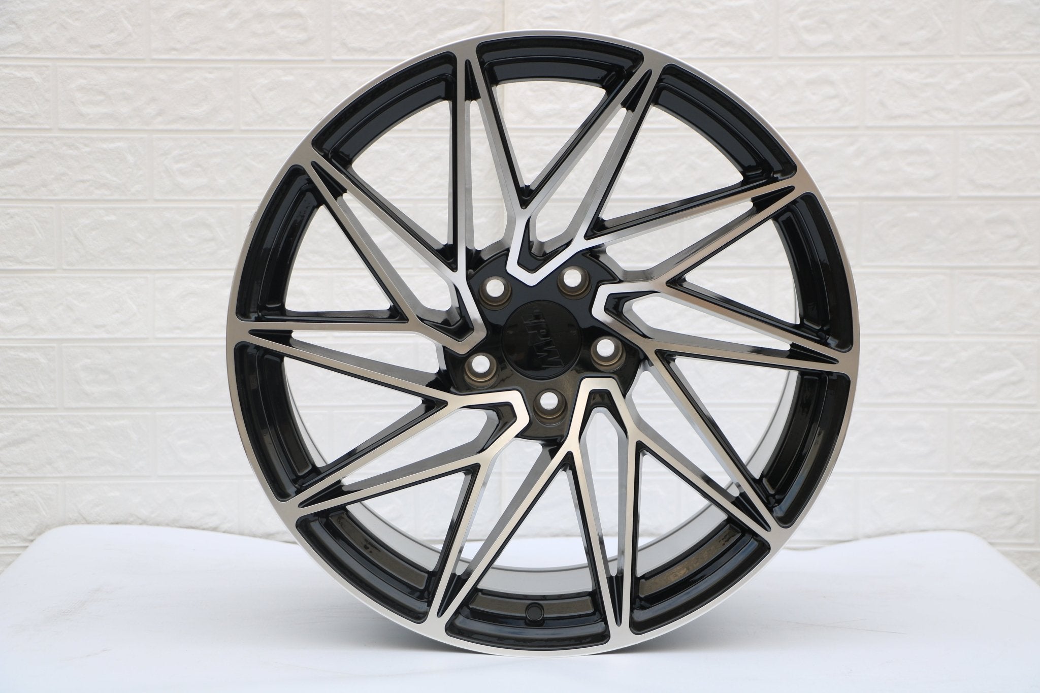 W1300 XH284 Black Machined Face 19x9.5 Et35 5x114.3 CB73.1 - Gun Hill Tire House (WTW - WHOLESALE TIRES & WHEELS)