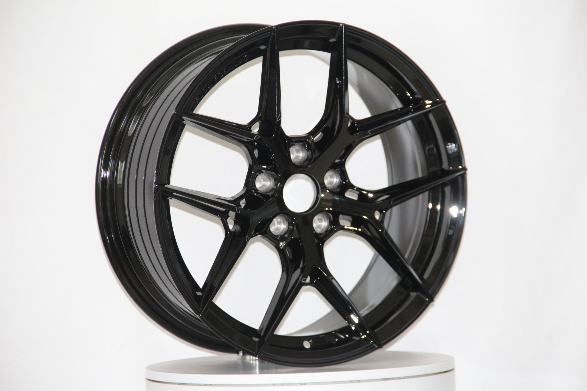 W1500 1696 Gloss Black 22x9.5 ET35 5x112/114.3 CB73.1 - Gun Hill Tire House (WTW - WHOLESALE TIRES & WHEELS)