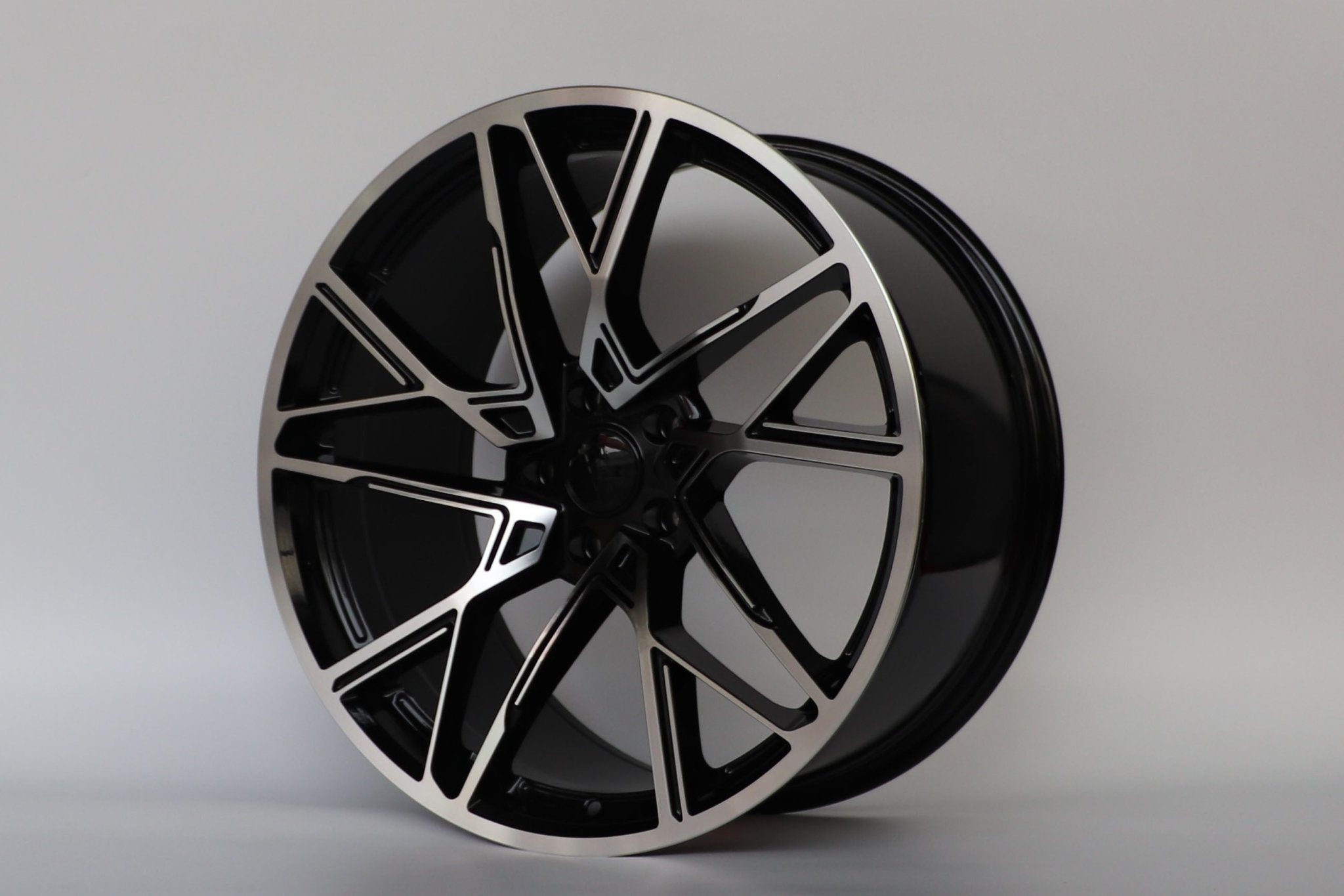 W1507 1463 Black Machined Face 20x8.5 Et35 5x114.3 CB73.1 - Gun Hill Tire House (WTW - WHOLESALE TIRES & WHEELS)