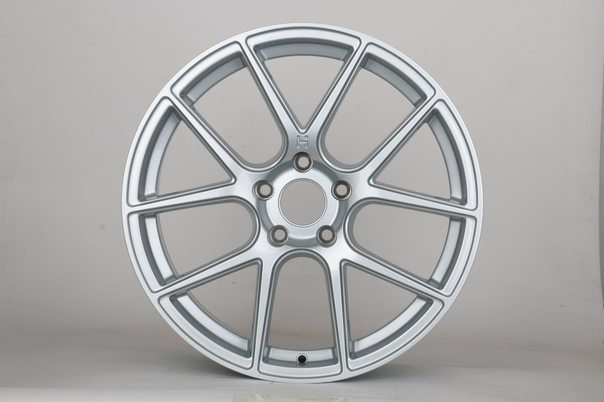 W1554 KB101 Silver Machined Face 18x8.0 ET38 5x114.3 CB73.1 - Gun Hill Tire House (WTW - WHOLESALE TIRES & WHEELS)