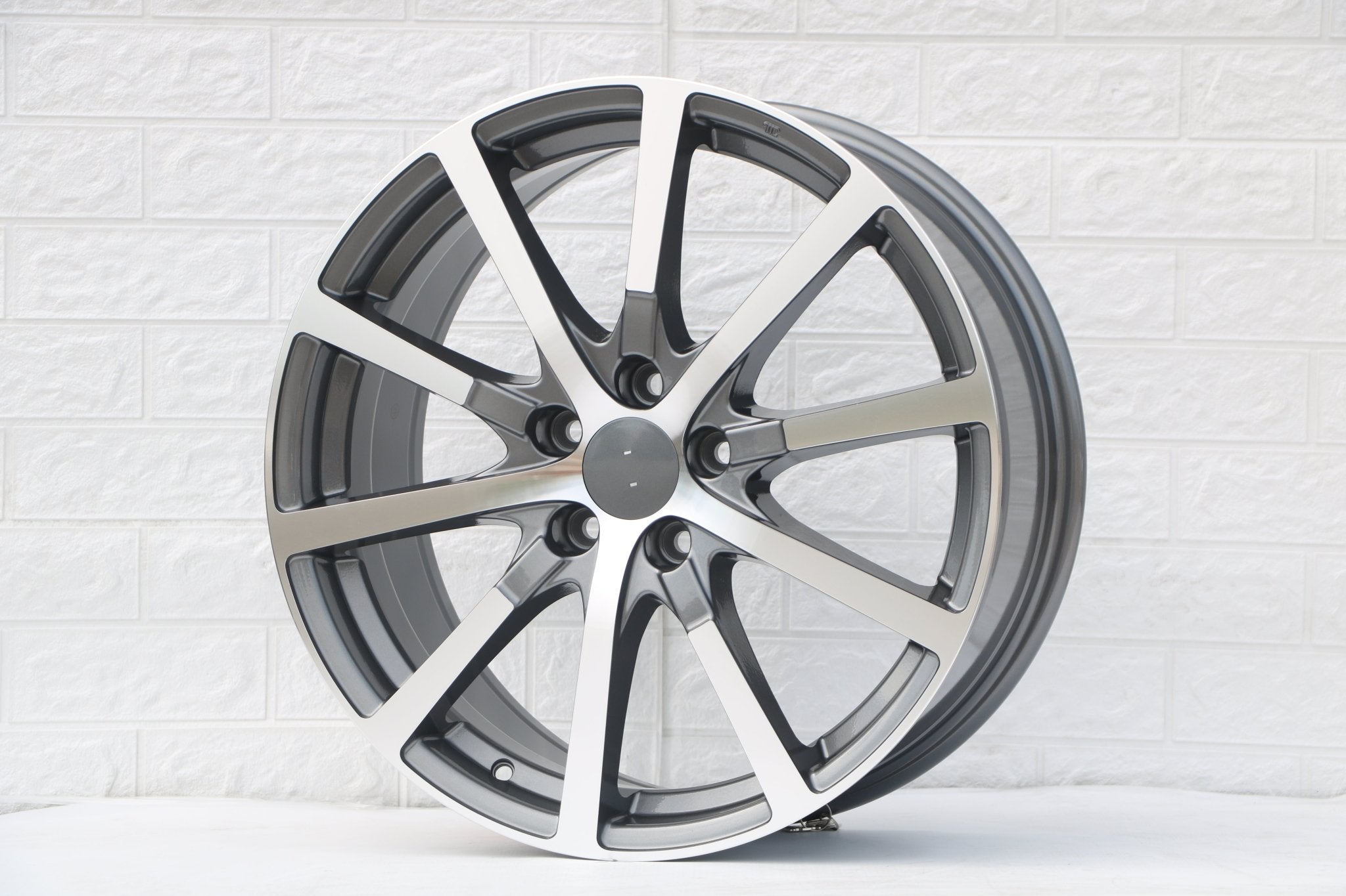 W305 Gunmetal Machined Face 19x8.0 Et 55 CB64.1 5x114.3 - Gun Hill Tire House (WTW - WHOLESALE TIRES & WHEELS)