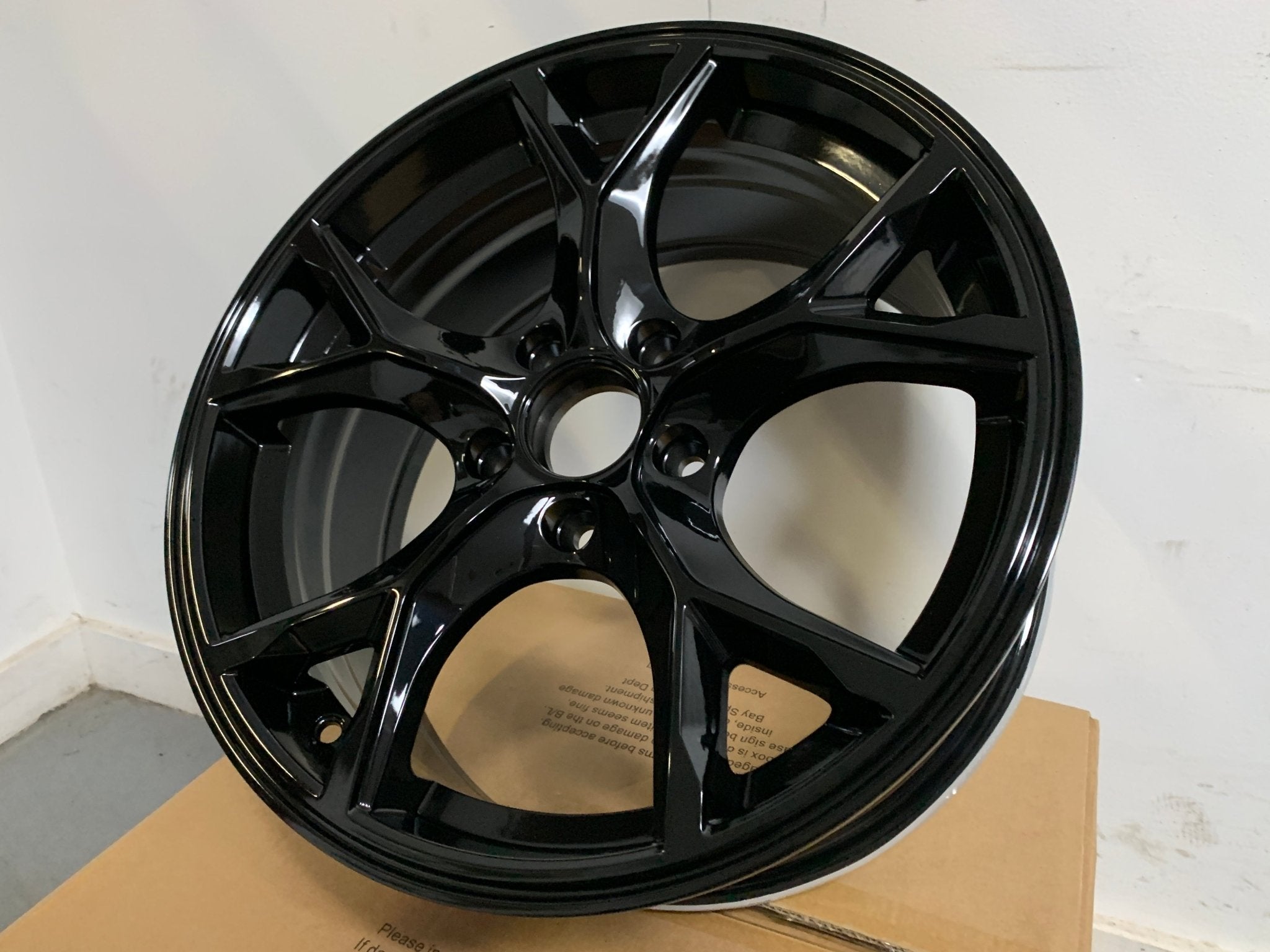 W313 Gloss Black 17x7.5 Et42 5x114.3 CB64.1 - Gun Hill Tire House (WTW - WHOLESALE TIRES & WHEELS)