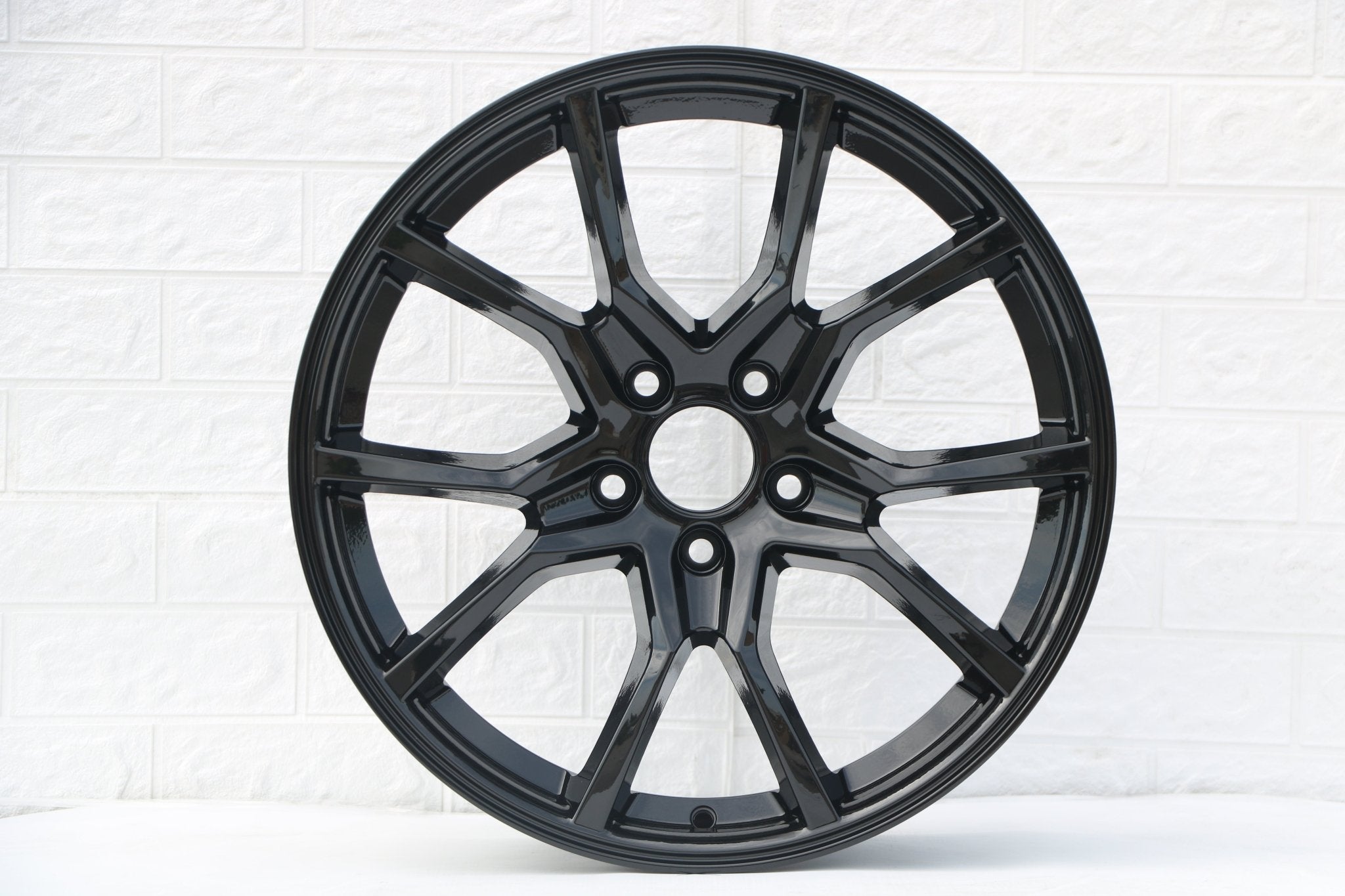 W314 1418 Gloss Black 18x8.0 ET41 5x114.3 CB73.1 C1314 - B - Gun Hill Tire House (WTW - WHOLESALE TIRES & WHEELS)