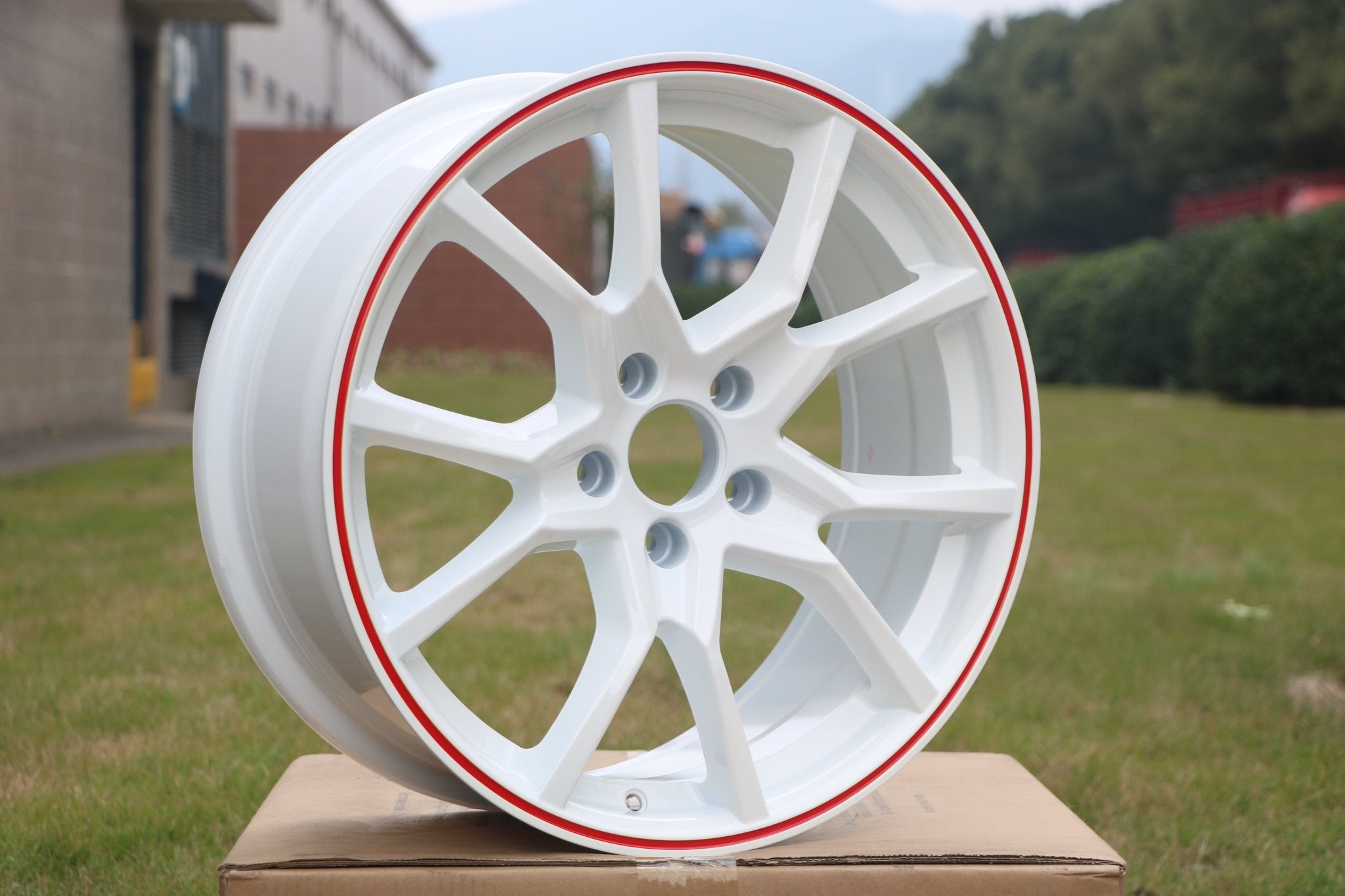 W314 1418 White Red Lip 18x8.0 ET41 5x114.3 CB73.1 - Gun Hill Tire House (WTW - WHOLESALE TIRES & WHEELS)
