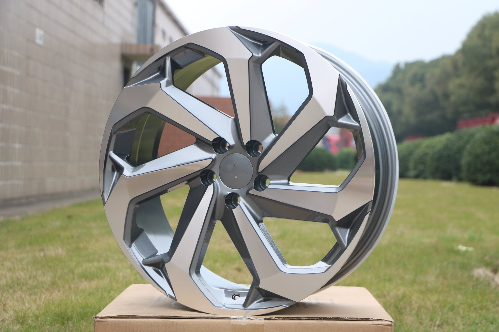 W316 Gunmetal Machined Face 22x8.0 ET40 5x100 CB73.1 - Gun Hill Tire House (WTW - WHOLESALE TIRES & WHEELS)