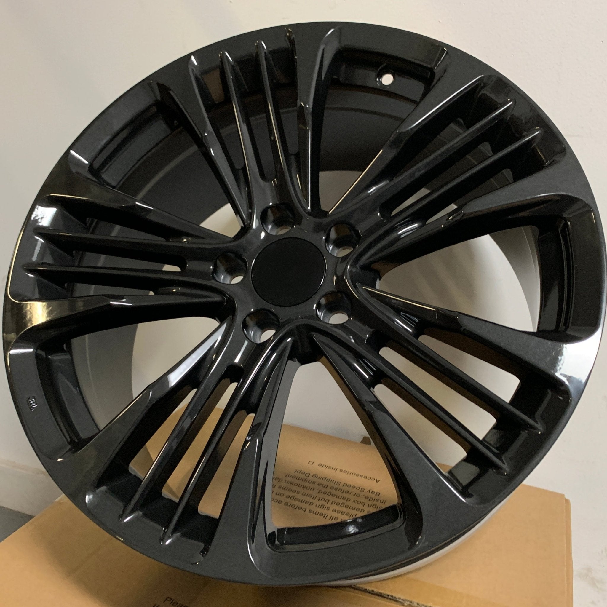 W318 1467 Dark Black Gunmetal 19x8.5 ET50 5x114.3 CB64.1 - Gun Hill Tire House (WTW - WHOLESALE TIRES & WHEELS)