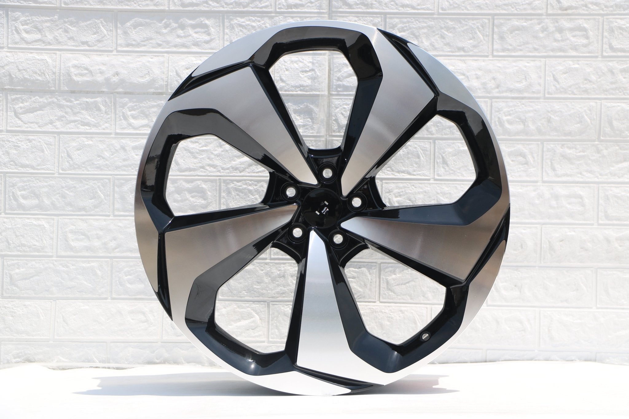 W320 2018 Black Machined Face 22*7.5 ET45 5*114.3 CB64.1 - Gun Hill Tire House (WTW - WHOLESALE TIRES & WHEELS)