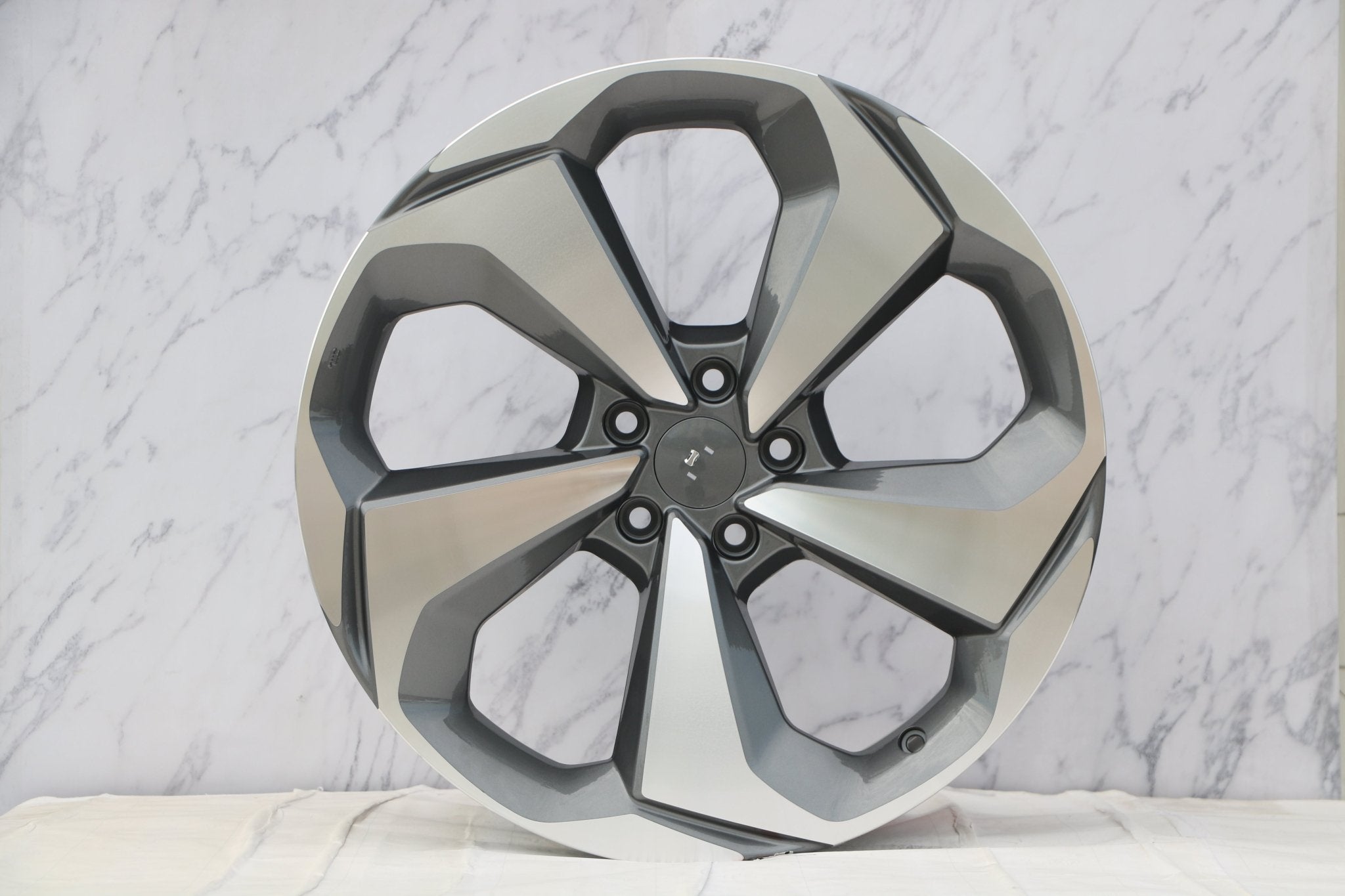 W320 Gunmetal Machined Face 22*7.5 ET45 5x114.3 CB64.1 - Gun Hill Tire House (WTW - WHOLESALE TIRES & WHEELS)