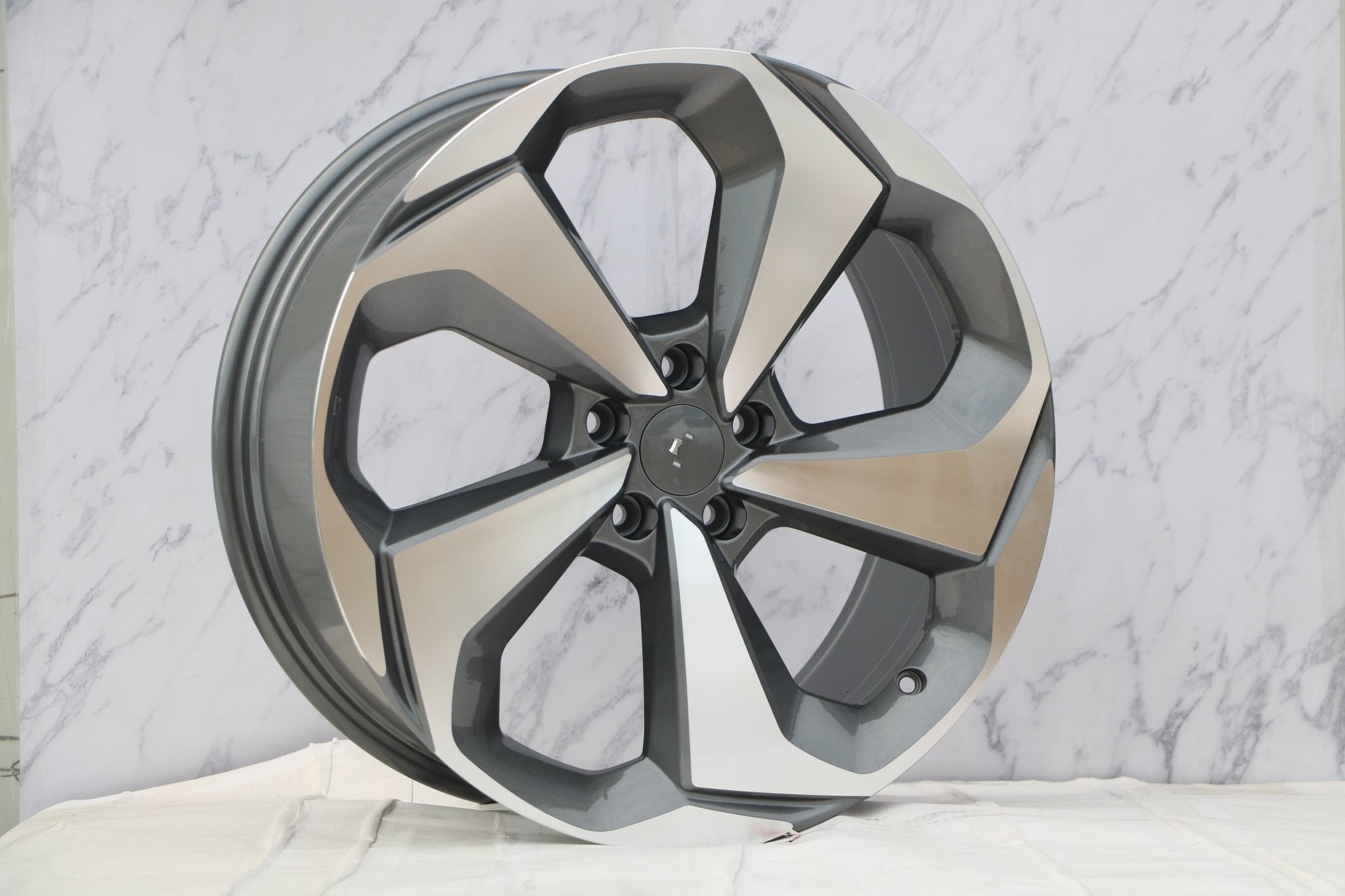 W320 Gunmetal Machined Face 22*7.5 ET45 5x114.3 CB64.1 - Gun Hill Tire House (WTW - WHOLESALE TIRES & WHEELS)