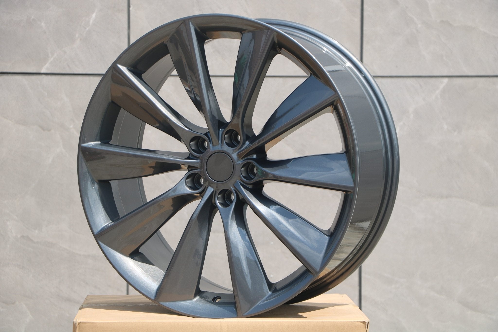 W450 1385 OE Gunmetal 21x8.5 ET40 5x120 CB64.1 - Gun Hill Tire House (WTW - WHOLESALE TIRES & WHEELS)