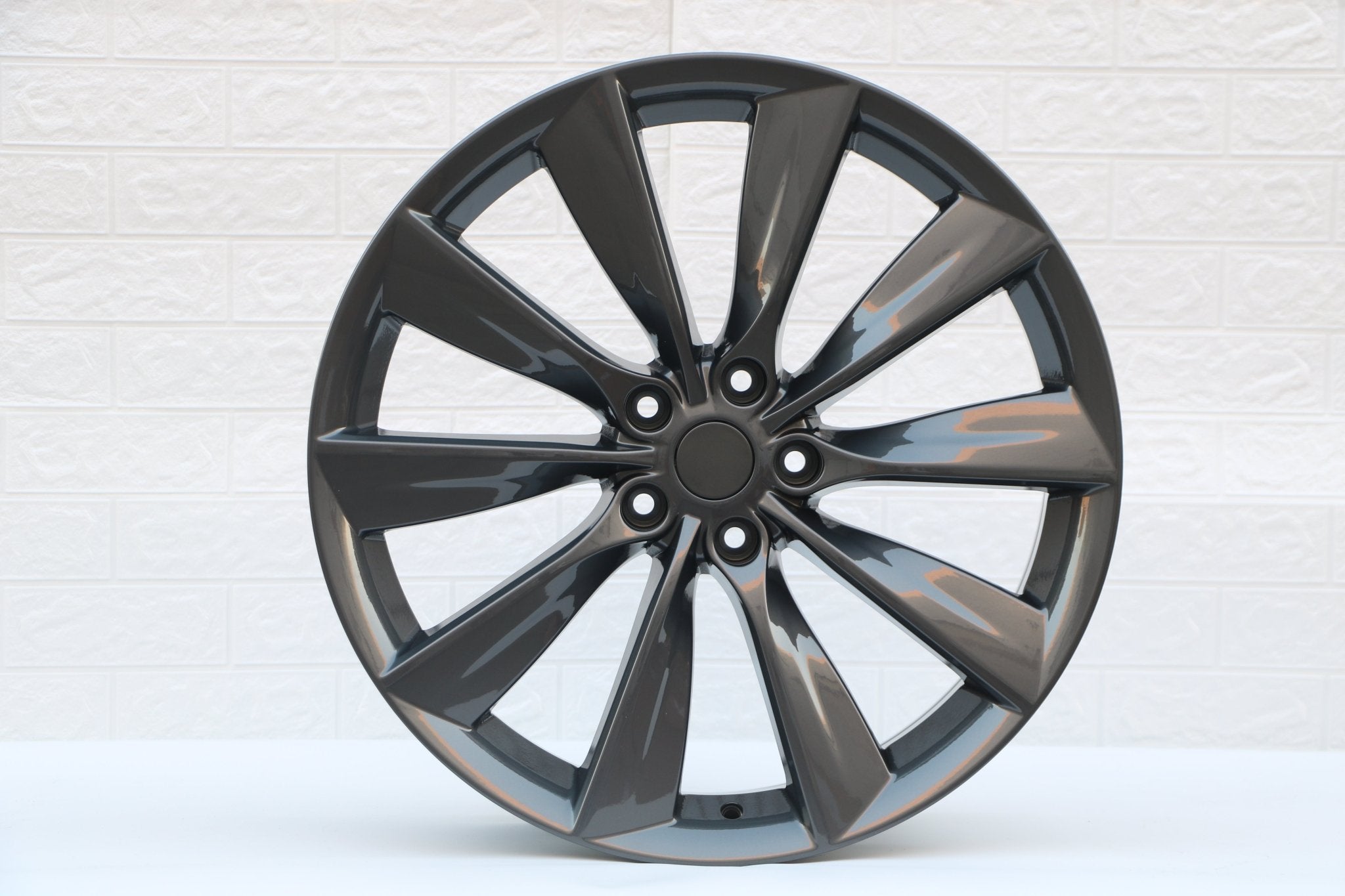 W450 1385 OE Gunmetal 21x8.5 ET40 5x120 CB64.1 - Gun Hill Tire House (WTW - WHOLESALE TIRES & WHEELS)