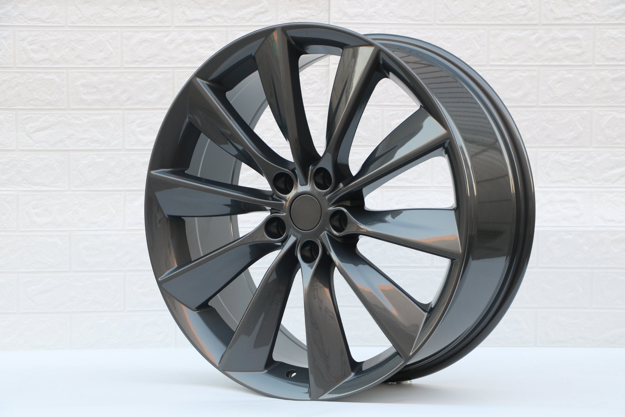 W450 1385 OE Gunmetal 21x8.5 ET40 5x120 CB64.1 - Gun Hill Tire House (WTW - WHOLESALE TIRES & WHEELS)