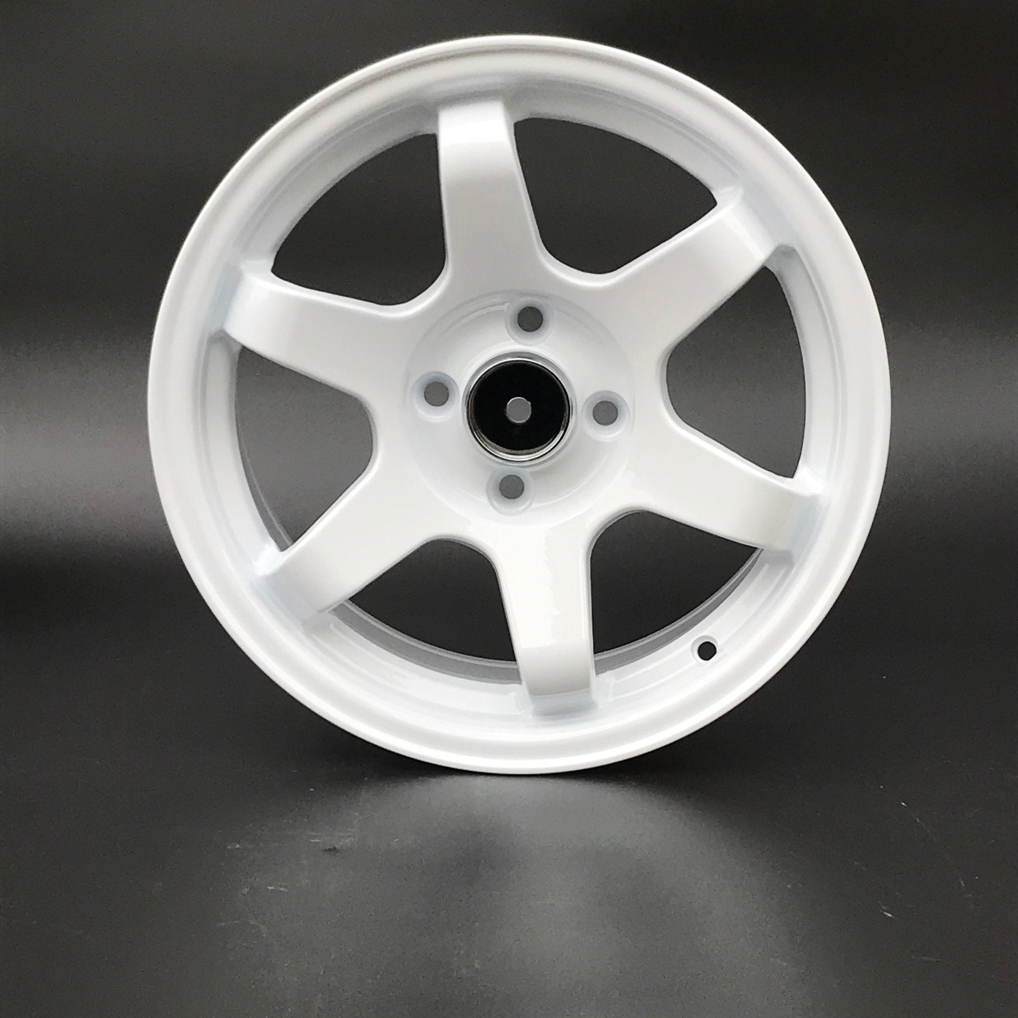 W500 White 18x9.0 Et 30 5x114.3 CB73.1 - Gun Hill Tire House (WTW - WHOLESALE TIRES & WHEELS)