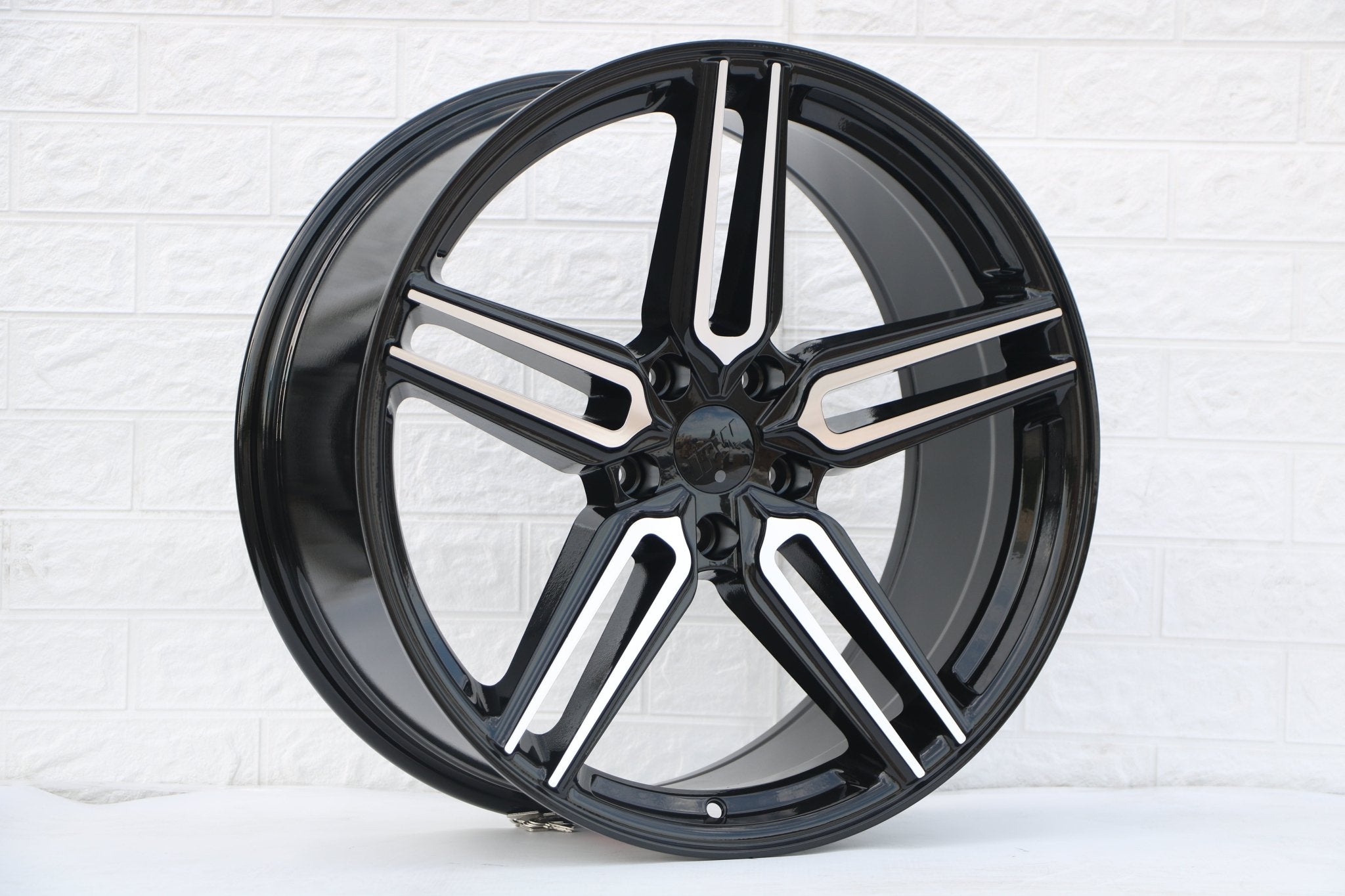 W522 Black Machined Face 20x9.0 ET35 5x120 CB72.5 - Gun Hill Tire House (WTW - WHOLESALE TIRES & WHEELS)