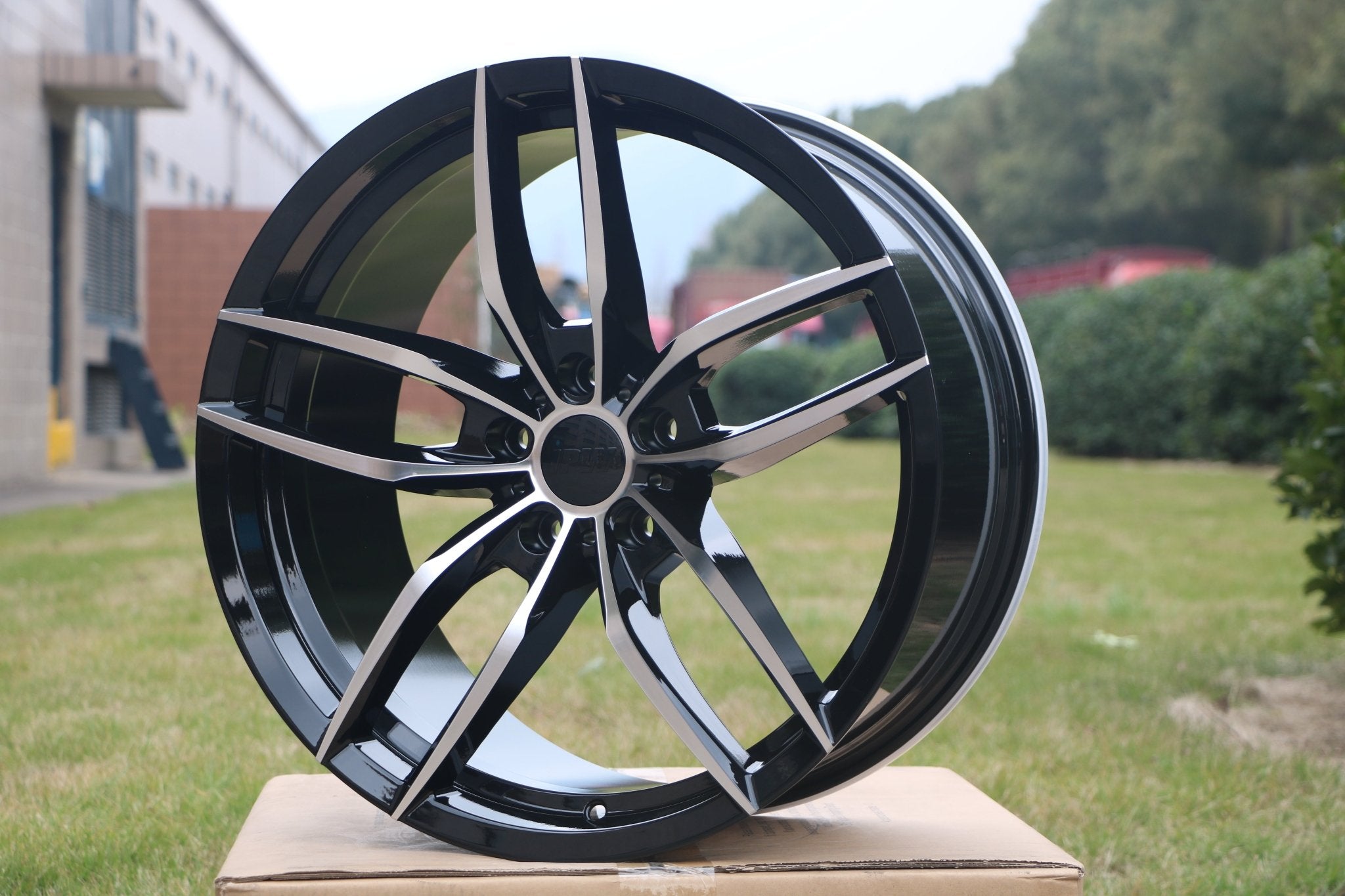 W524 D1407 20x9.5 Black Machined Face 20x8.5 Et35 5x114.3 CB73.1 - Gun Hill Tire House (WTW - WHOLESALE TIRES & WHEELS)