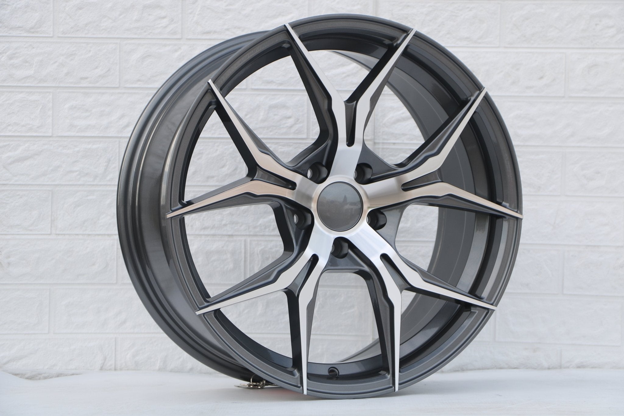 W531 1466 Gunmetal Machined Face 19x9.5 Et35 5x112/114.3 CB73.1 - Gun Hill Tire House (WTW - WHOLESALE TIRES & WHEELS)