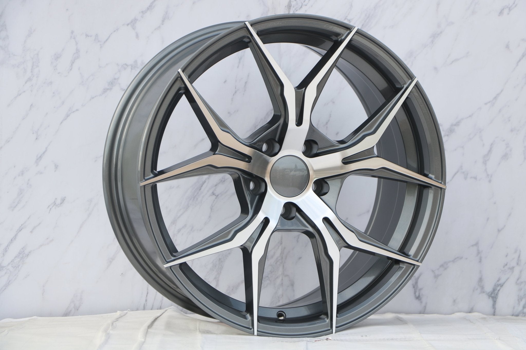 W531 1466 Gunmetal Machined Face 19x9.5 Et35 5x112/114.3 CB73.1 - Gun Hill Tire House (WTW - WHOLESALE TIRES & WHEELS)