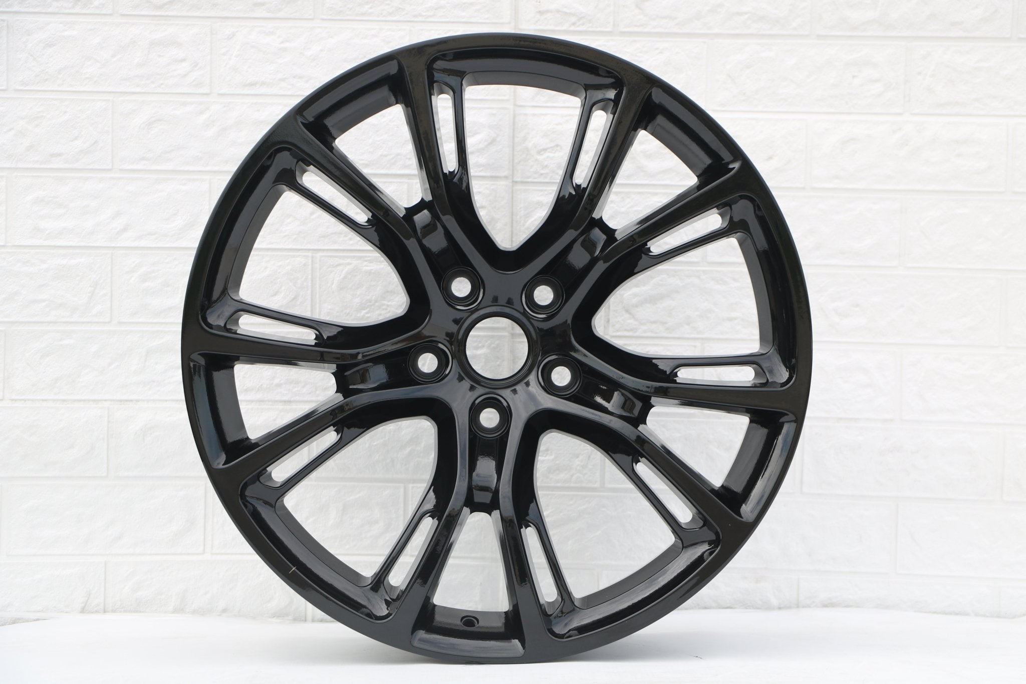 W568 Gloss Black 22x9.0 ET32 5x127 CB71.5 - Gun Hill Tire House (WTW - WHOLESALE TIRES & WHEELS)