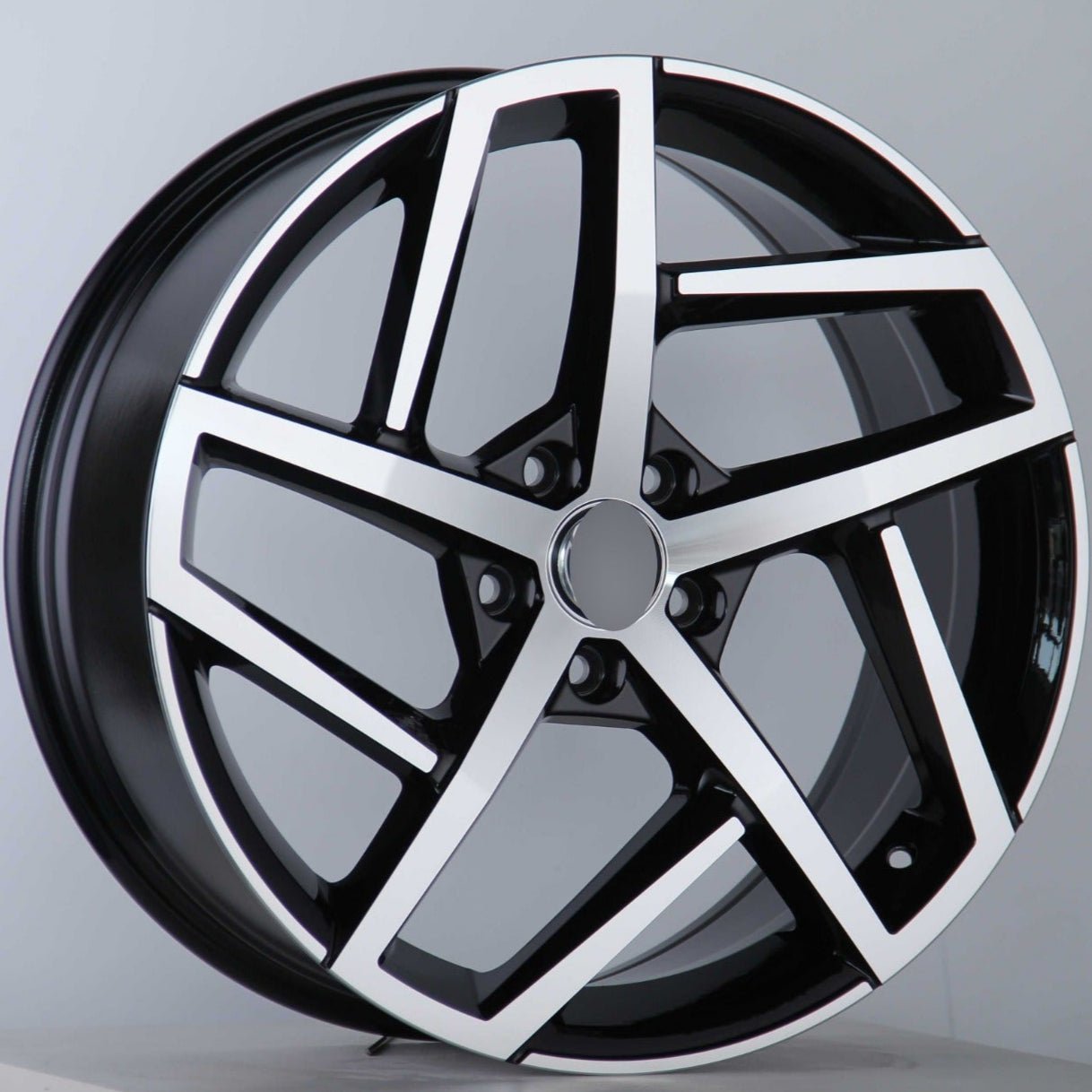 W605 6108 Black Machined Face 17x7.5 Et35 5x100 CB57.1 - Gun Hill Tire House (WTW - WHOLESALE TIRES & WHEELS)