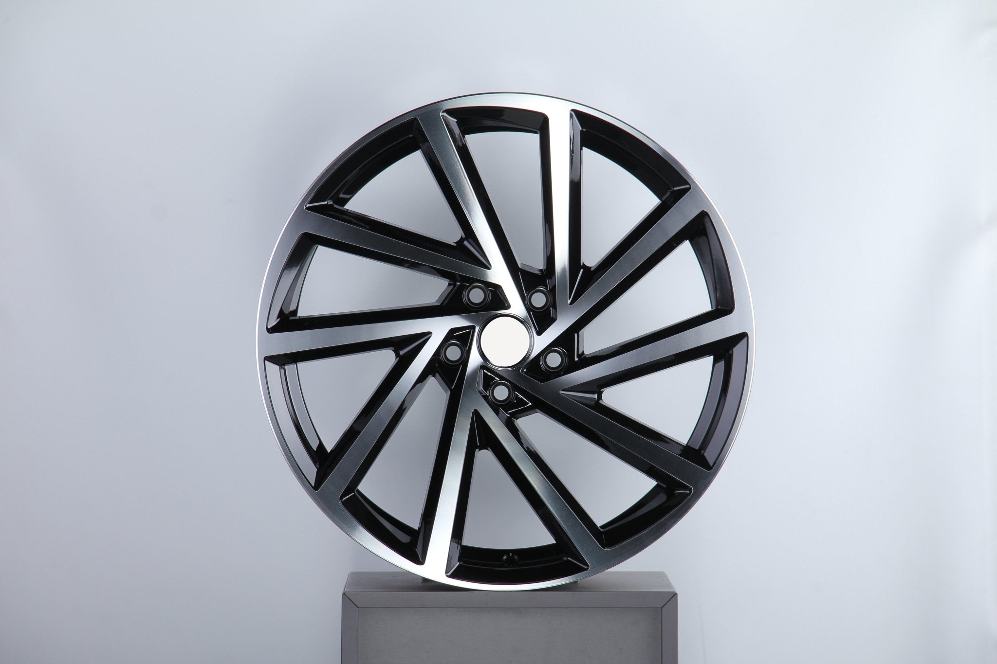 W609 681 Black Machined Face 17x7.5 ET45 5x112 CB57.1 - Gun Hill Tire House (WTW - WHOLESALE TIRES & WHEELS)